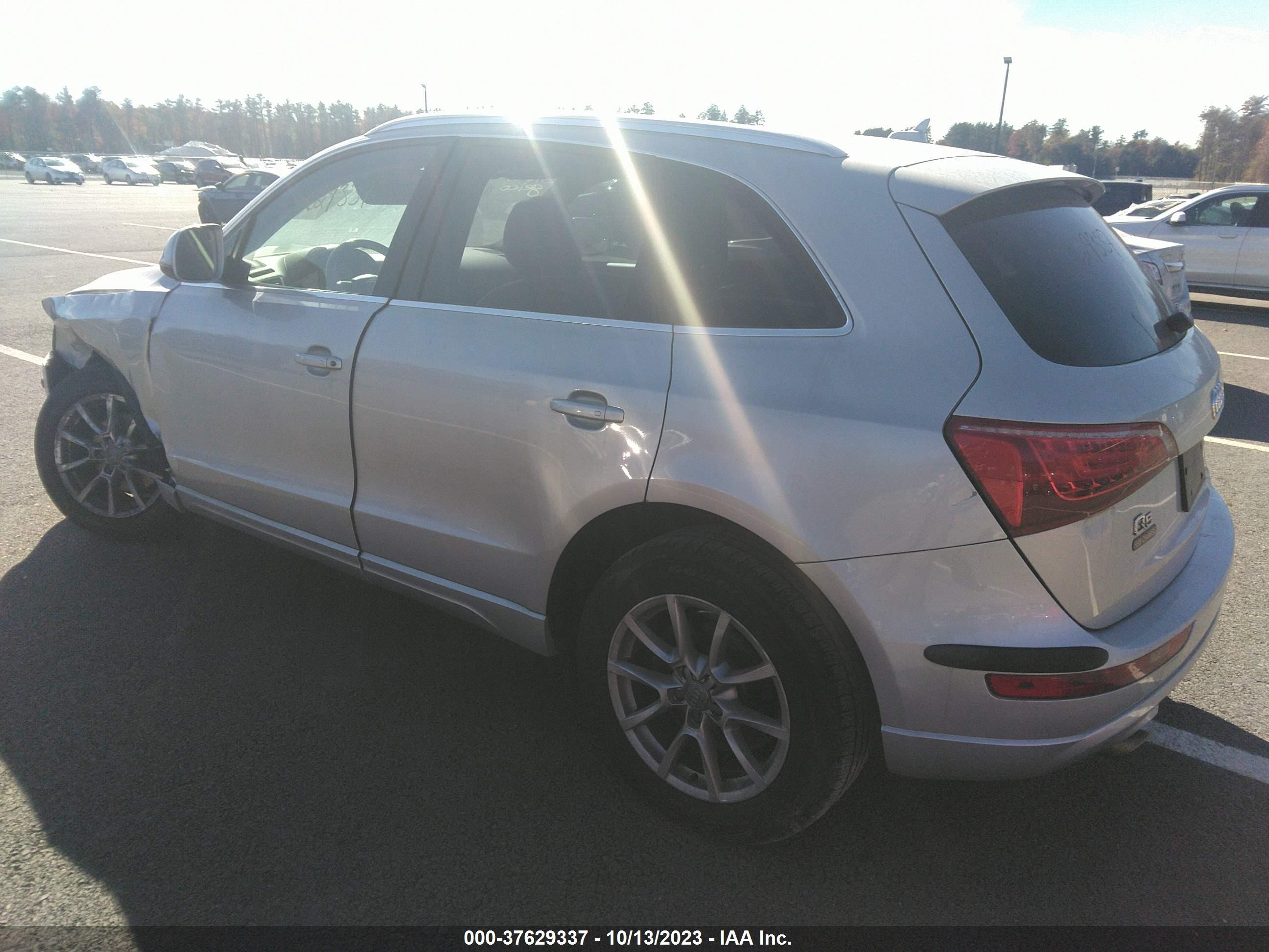 Photo 2 VIN: WA1CKAFP1AA109400 - AUDI Q5 