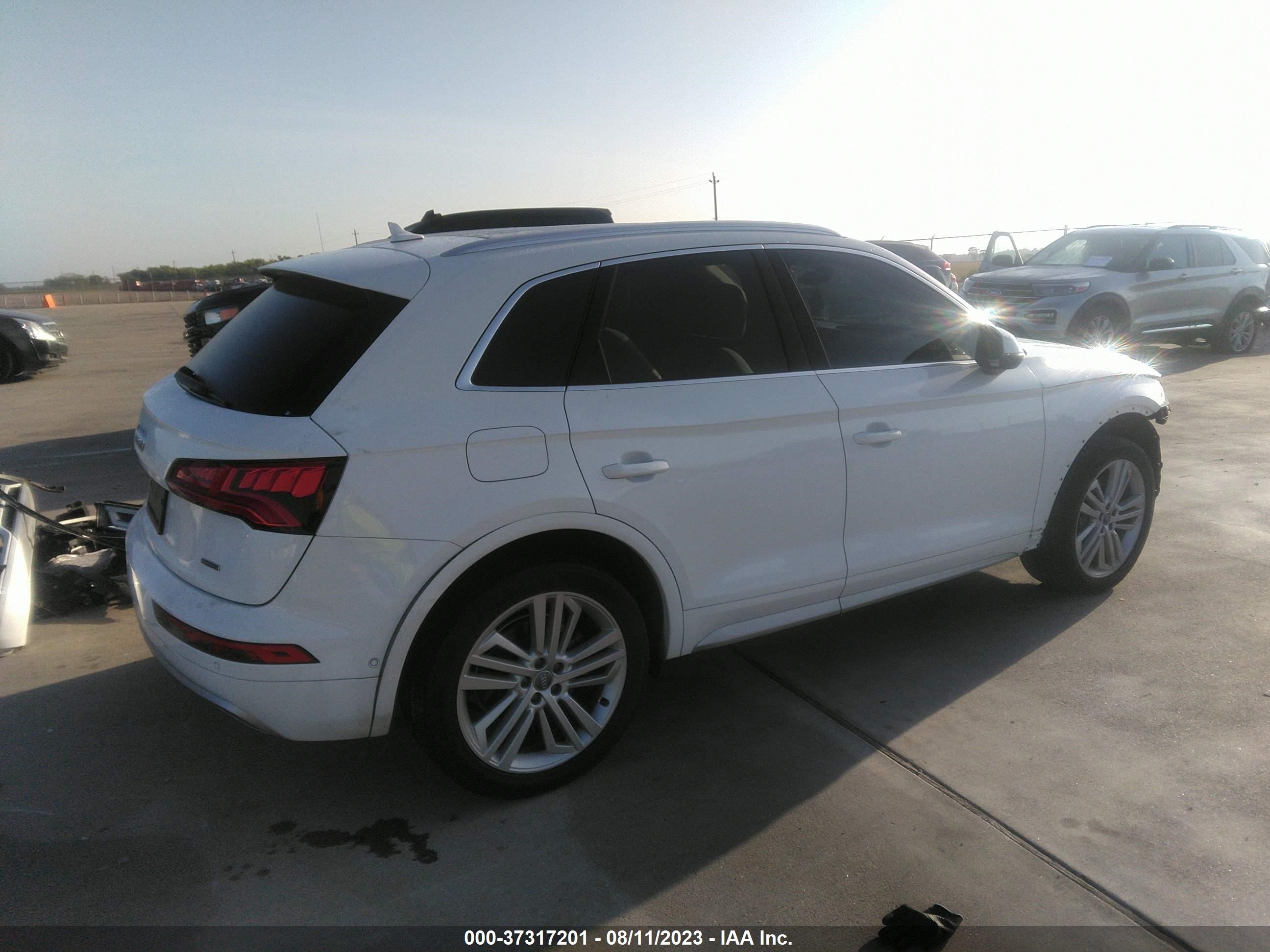 Photo 3 VIN: WA1CNAFY5K2104308 - AUDI Q5 