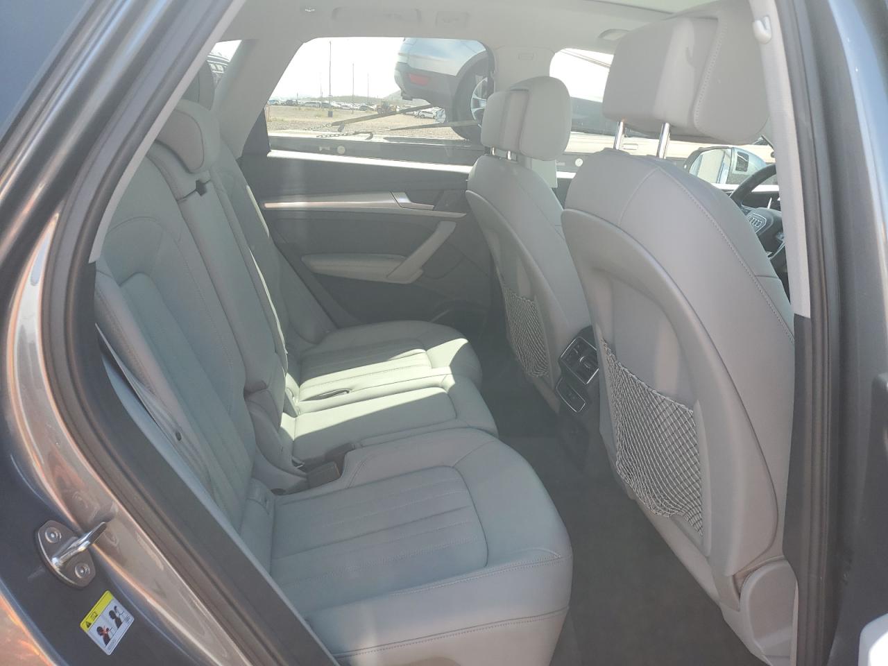 Photo 9 VIN: WA1CNBFY7J2227760 - AUDI Q5 