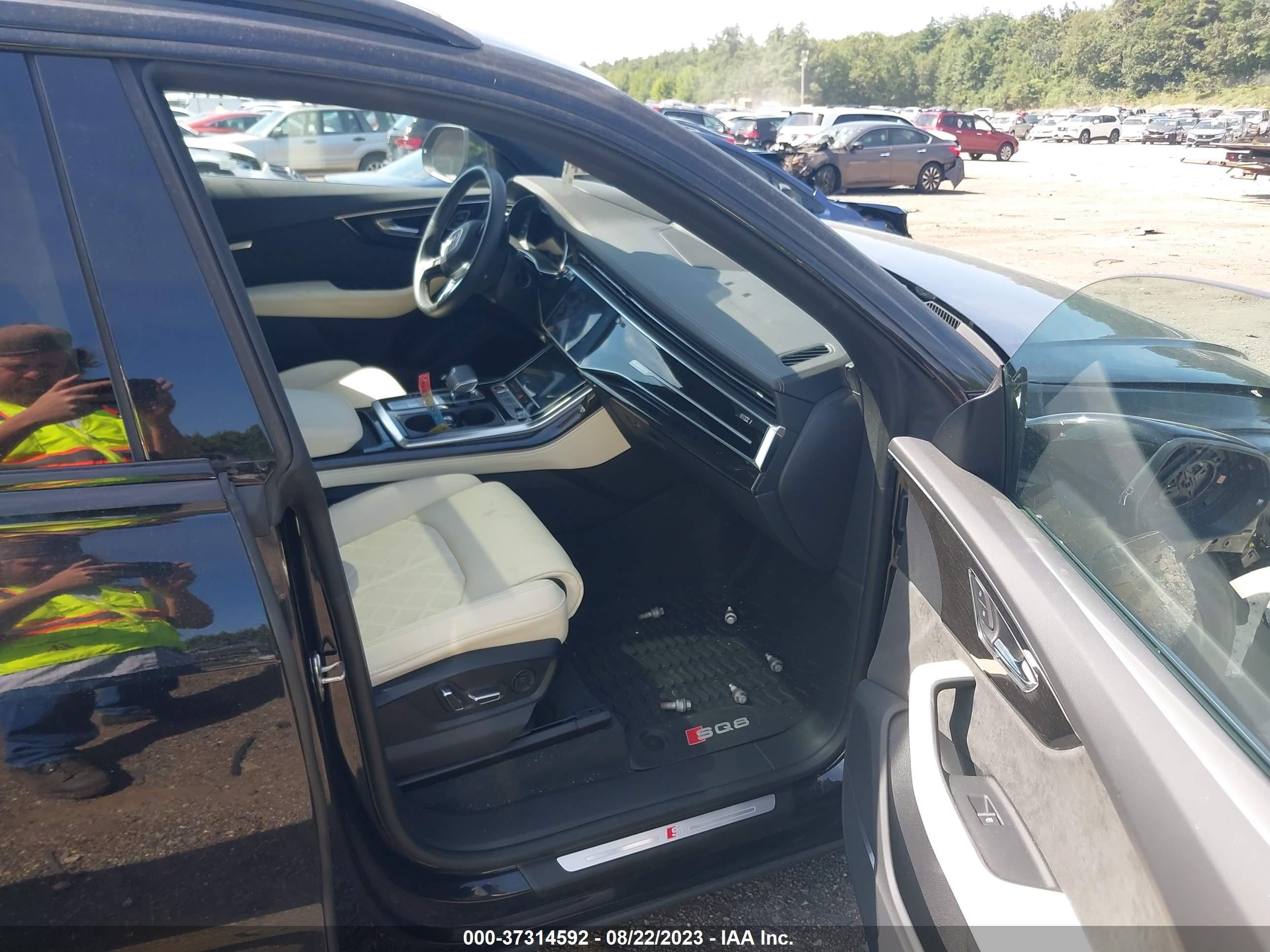 Photo 4 VIN: WA1CWBF16MD018017 - AUDI SQ8 