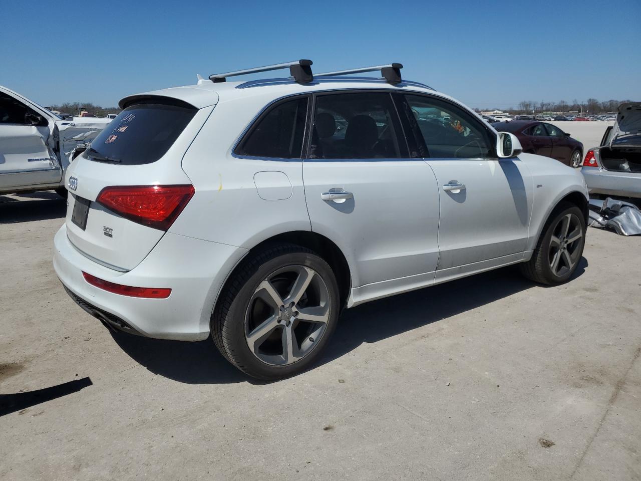 Photo 2 VIN: WA1D7AFP3GA136919 - AUDI Q5 