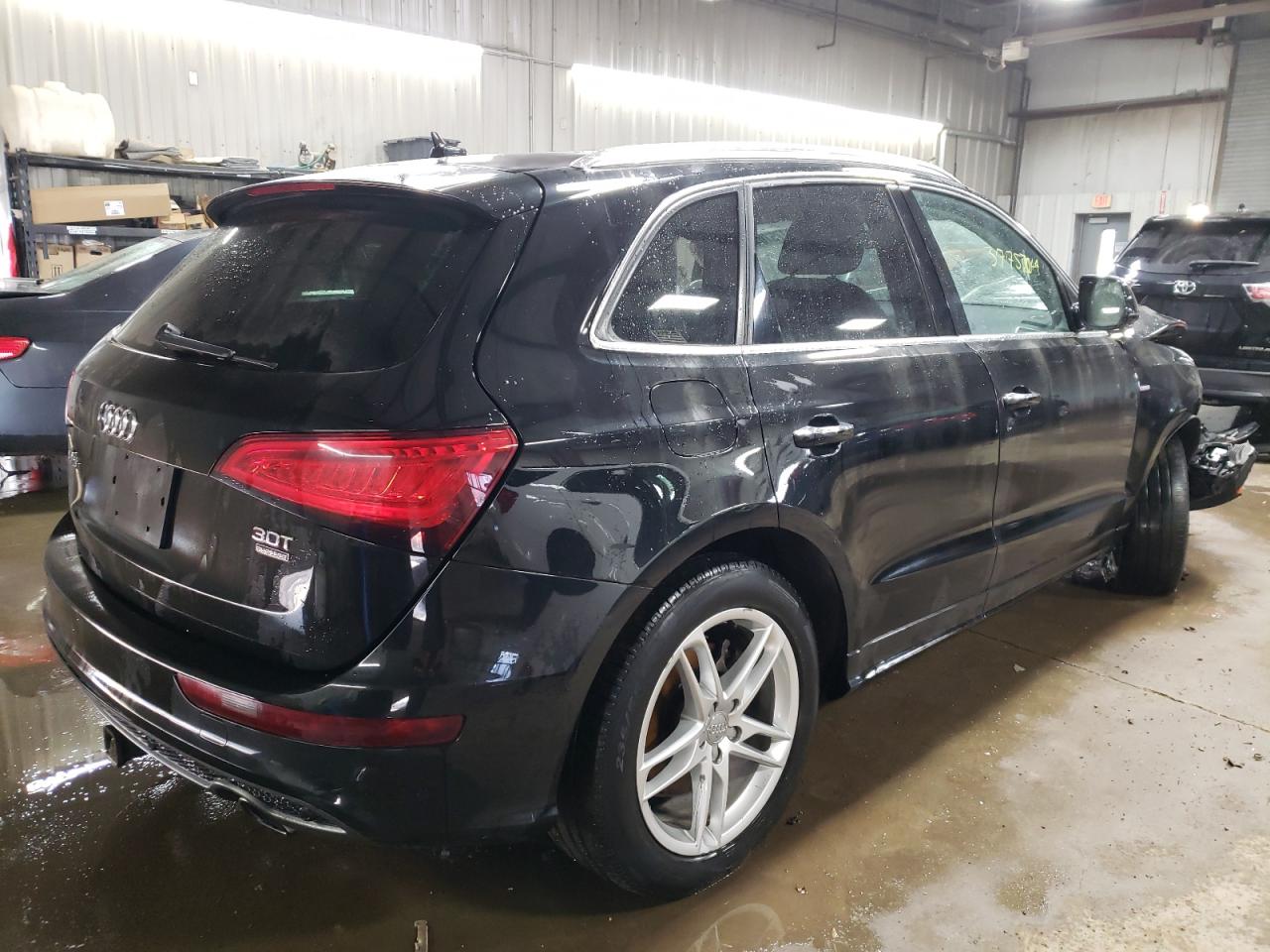 Photo 2 VIN: WA1D7AFPXHA048631 - AUDI Q5 