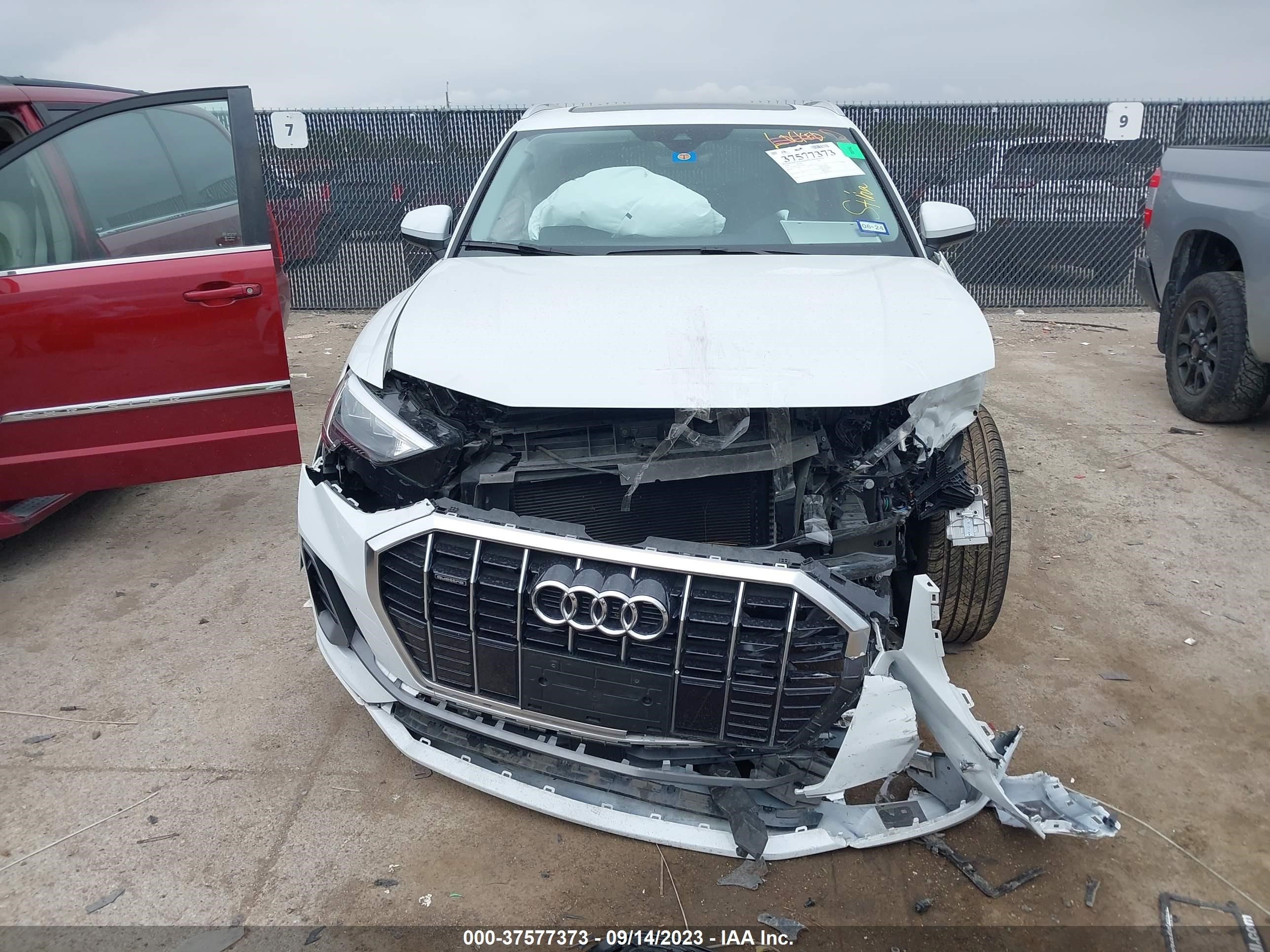 Photo 10 VIN: WA1DECF30L1108729 - AUDI Q3 