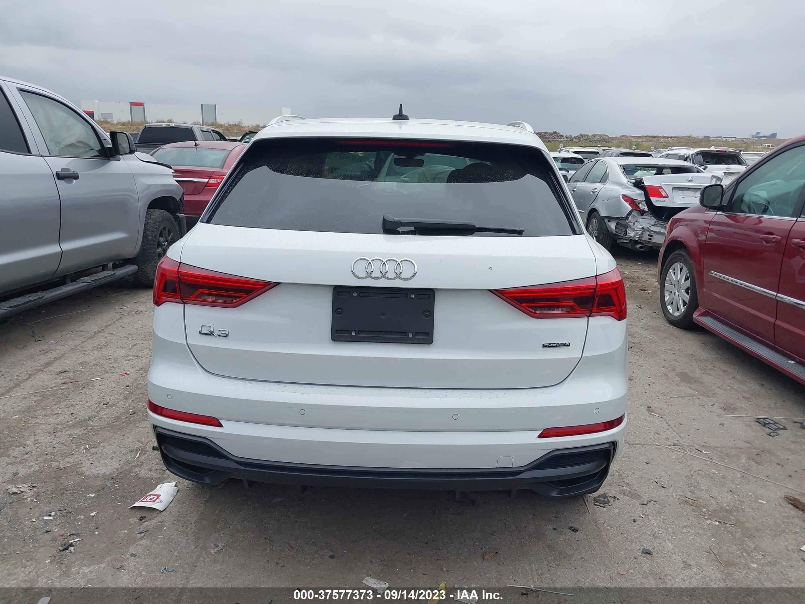 Photo 14 VIN: WA1DECF30L1108729 - AUDI Q3 