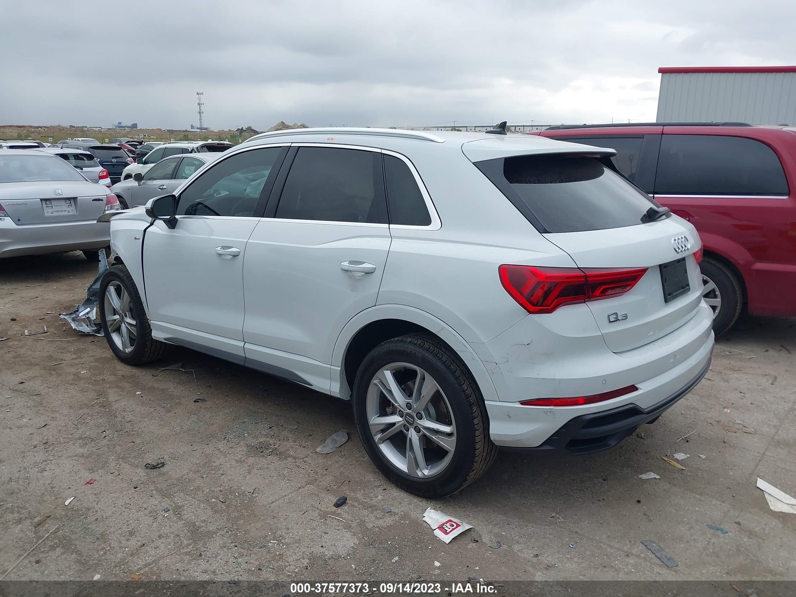 Photo 2 VIN: WA1DECF30L1108729 - AUDI Q3 