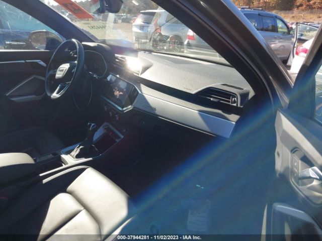 Photo 4 VIN: WA1DECF30M1049392 - AUDI Q3 