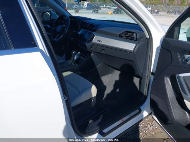 Photo 4 VIN: WA1DECF31L1090547 - AUDI Q3 