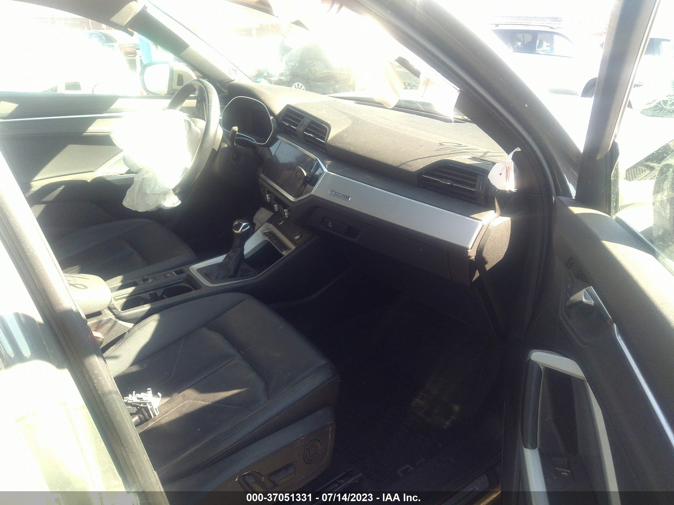 Photo 4 VIN: WA1DECF31M1002498 - AUDI Q3 