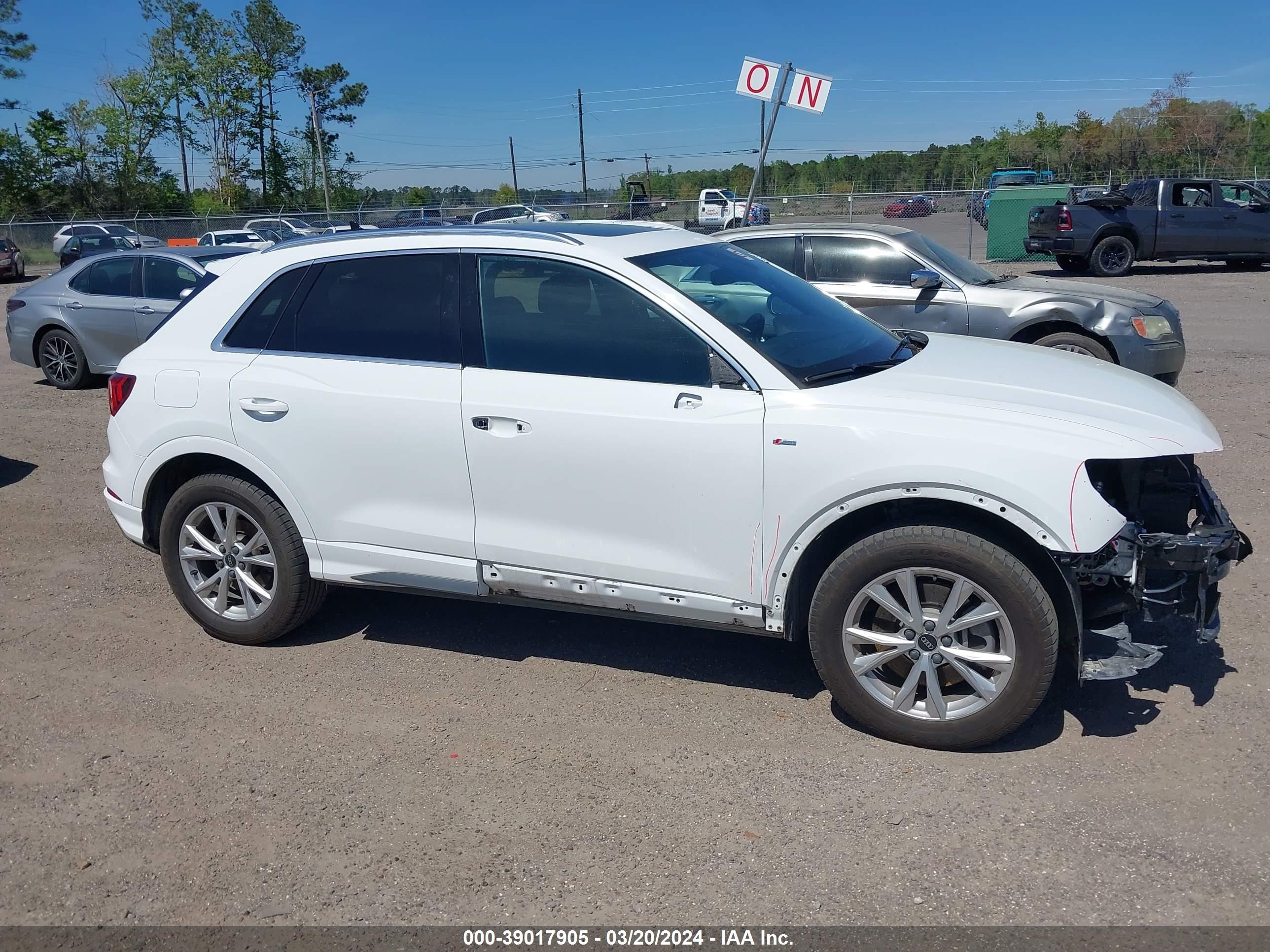 Photo 12 VIN: WA1DECF31P1045288 - AUDI Q3 