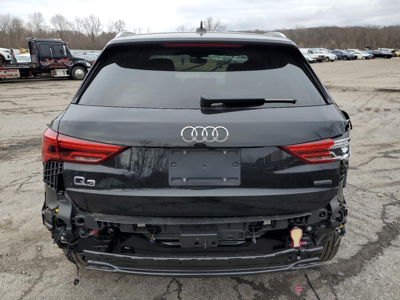 Photo 5 VIN: WA1DECF31P1077545 - AUDI Q3 