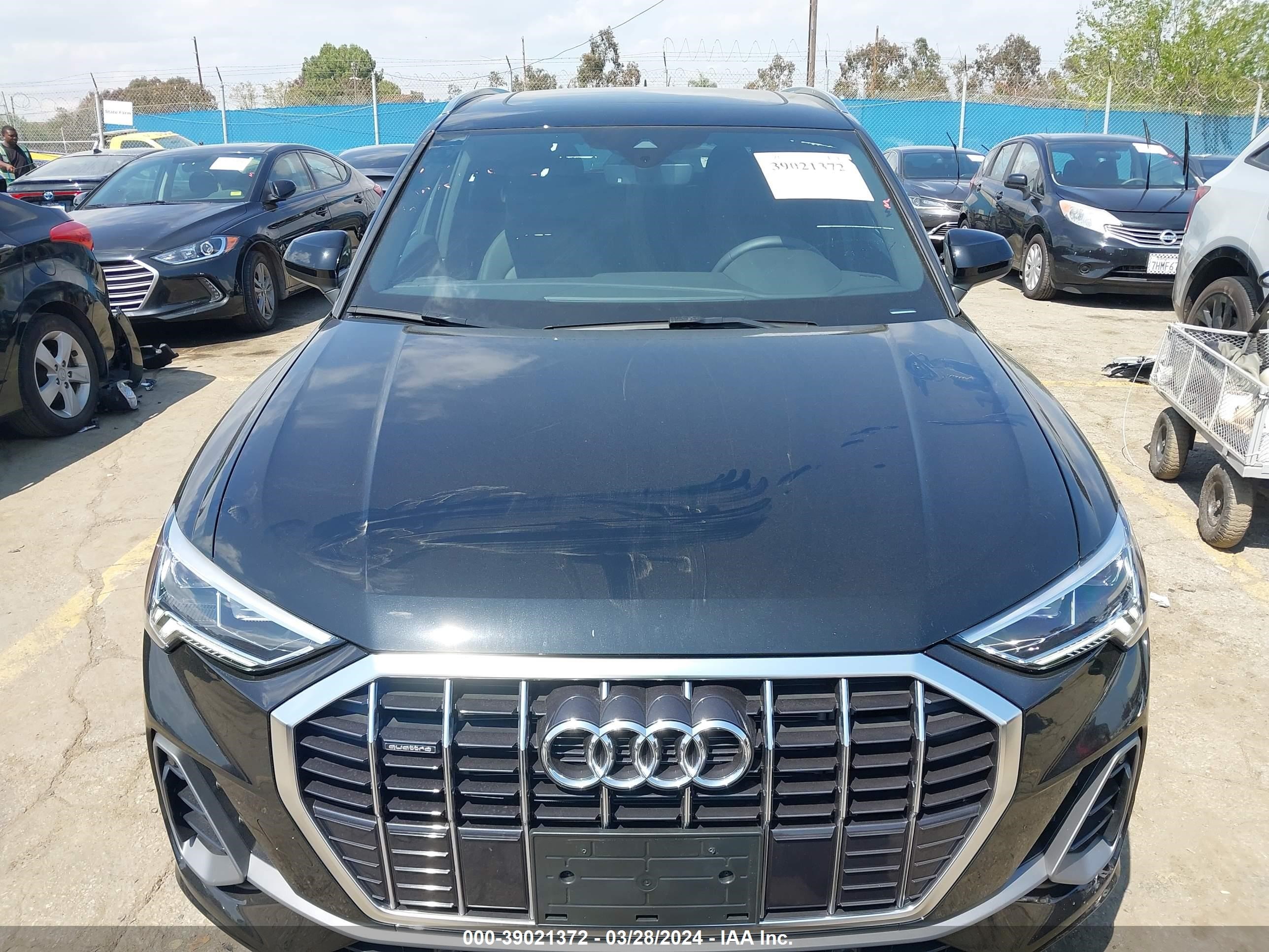 Photo 12 VIN: WA1DECF31R1023469 - AUDI Q3 