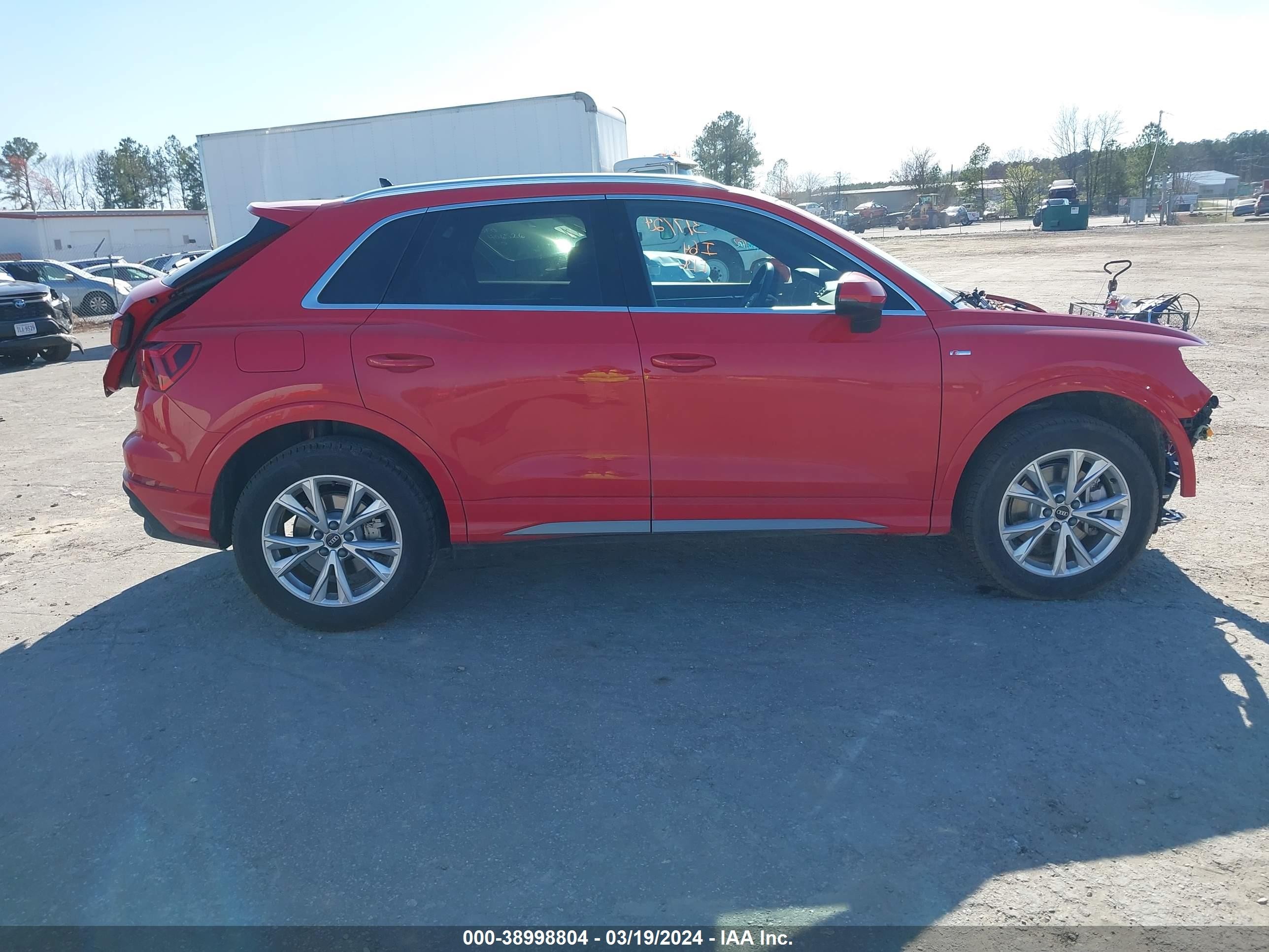 Photo 12 VIN: WA1DECF31R1082814 - AUDI Q3 