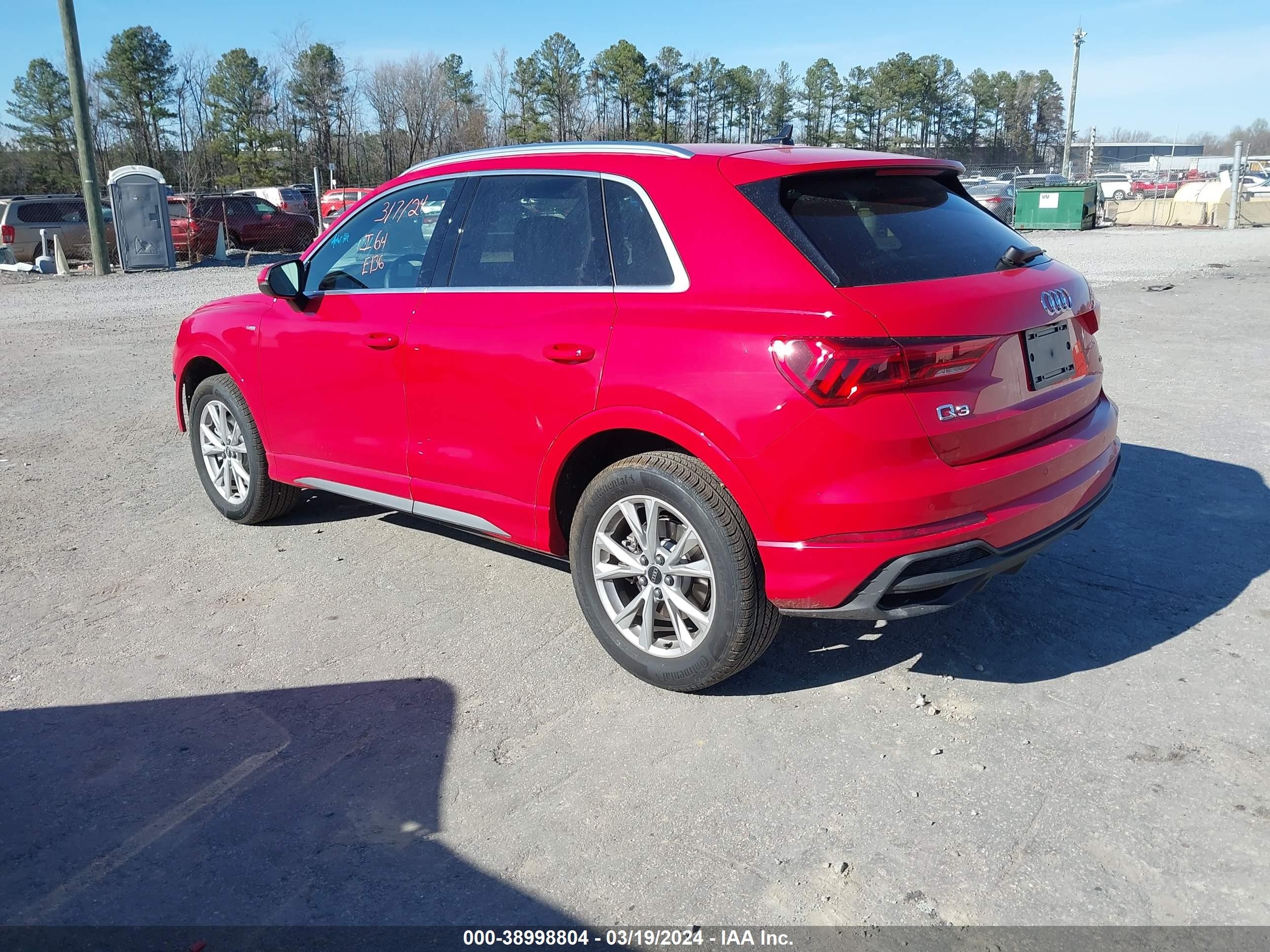 Photo 2 VIN: WA1DECF31R1082814 - AUDI Q3 