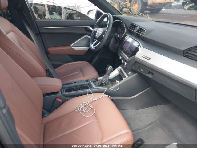 Photo 4 VIN: WA1DECF34L1112170 - AUDI Q3 