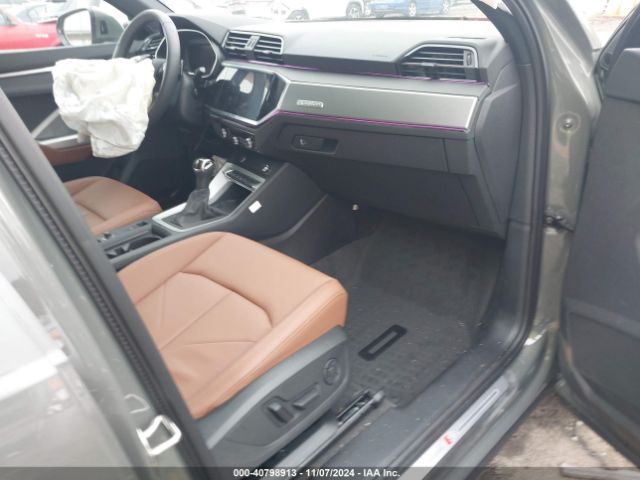 Photo 4 VIN: WA1DECF35R1072237 - AUDI Q3 