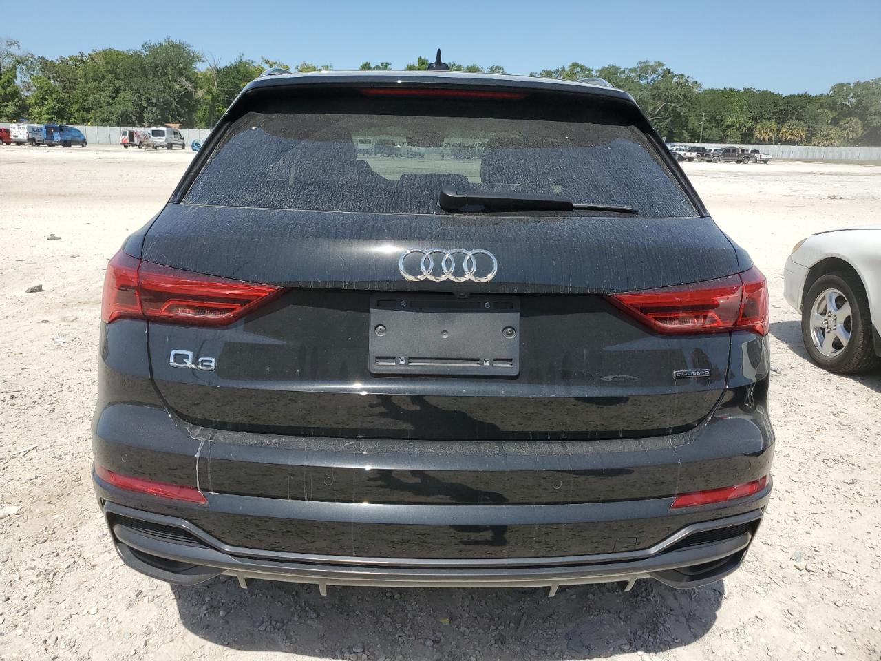 Photo 5 VIN: WA1DECF37N1124882 - AUDI Q3 