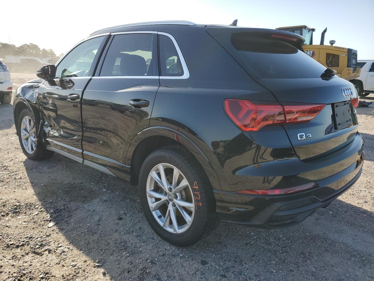 Photo 1 VIN: WA1DECF39M1003916 - AUDI Q3 