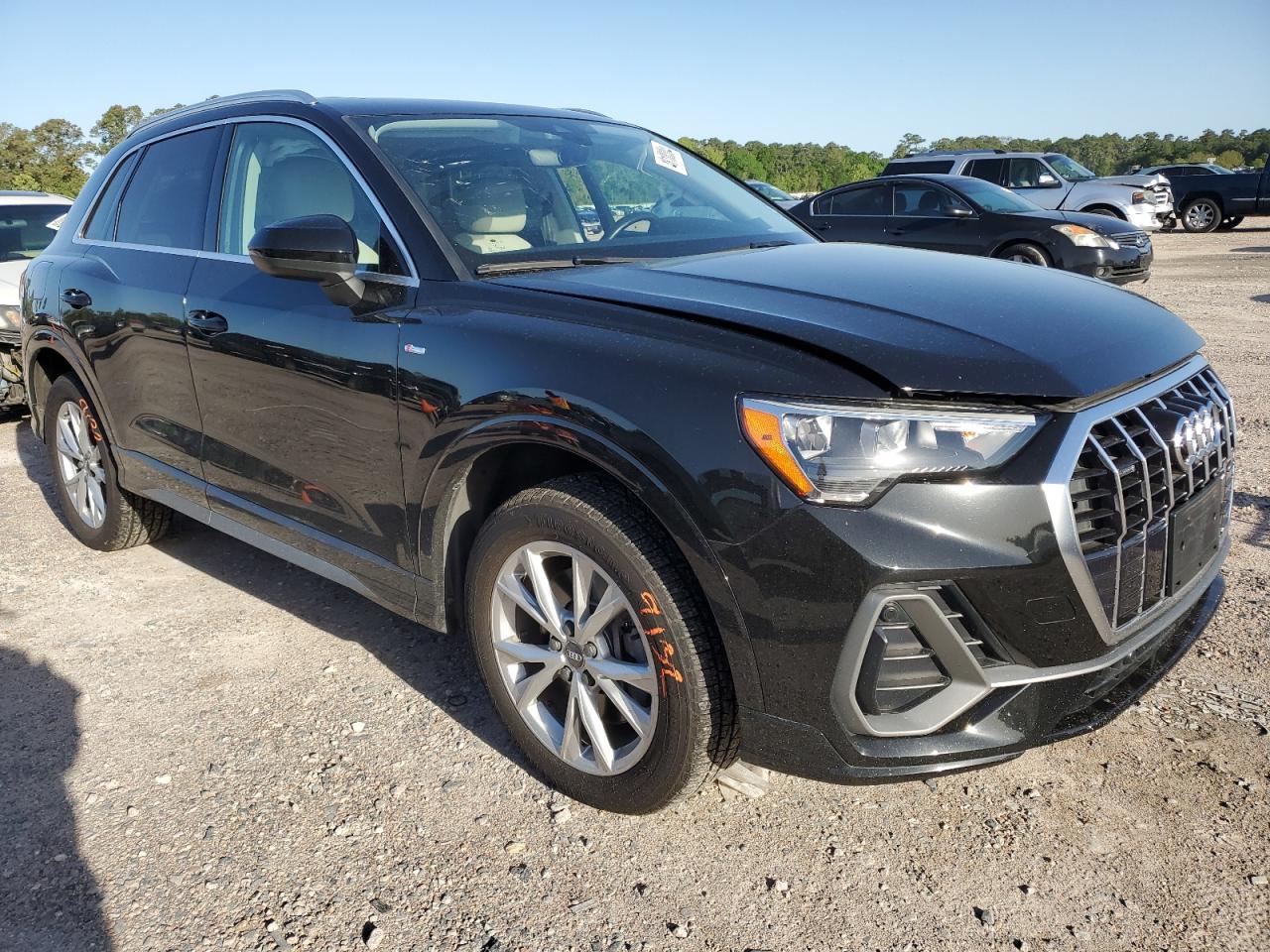 Photo 3 VIN: WA1DECF39M1003916 - AUDI Q3 