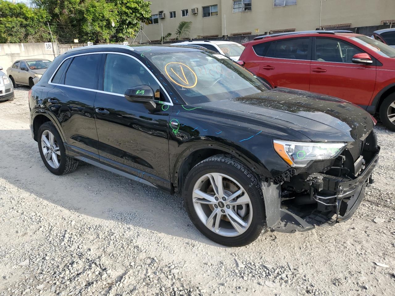 Photo 3 VIN: WA1DECF39N1028297 - AUDI Q3 