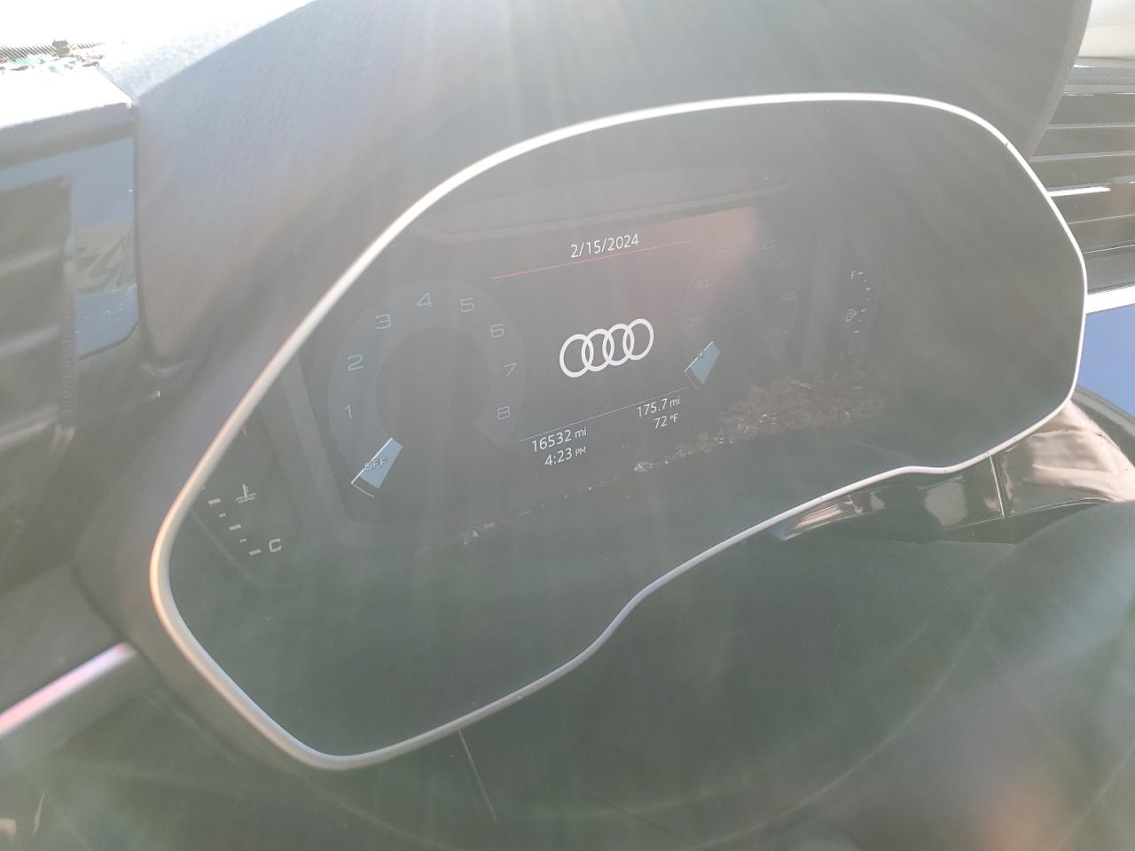 Photo 8 VIN: WA1DECF39N1061624 - AUDI Q3 