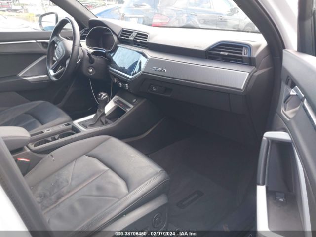 Photo 4 VIN: WA1DECF39P1032563 - AUDI Q3 