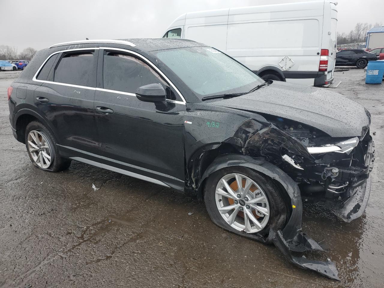 Photo 3 VIN: WA1DECF39R1076307 - AUDI Q3 