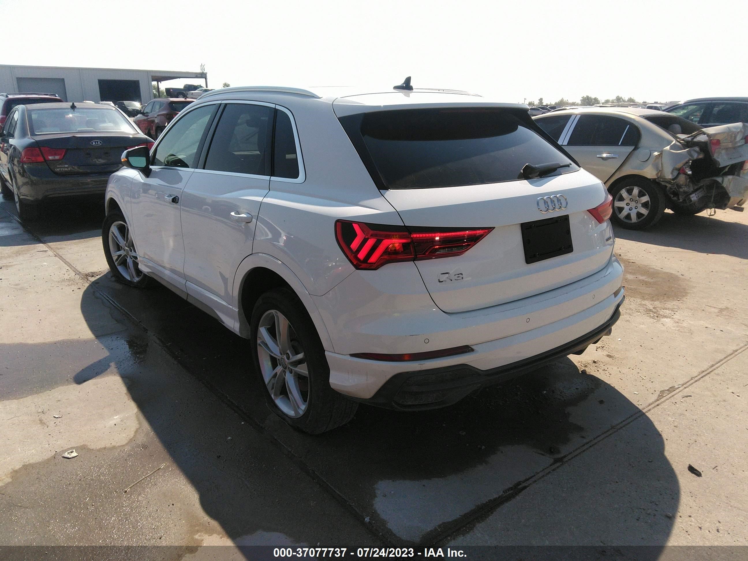 Photo 2 VIN: WA1DECF3XL1102226 - AUDI Q3 