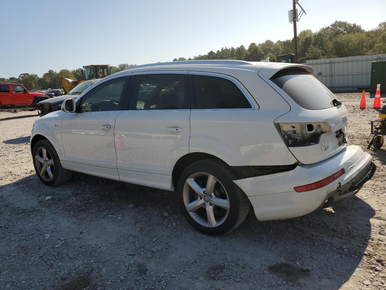 Photo 1 VIN: WA1DGAFE1FD015754 - AUDI Q7 