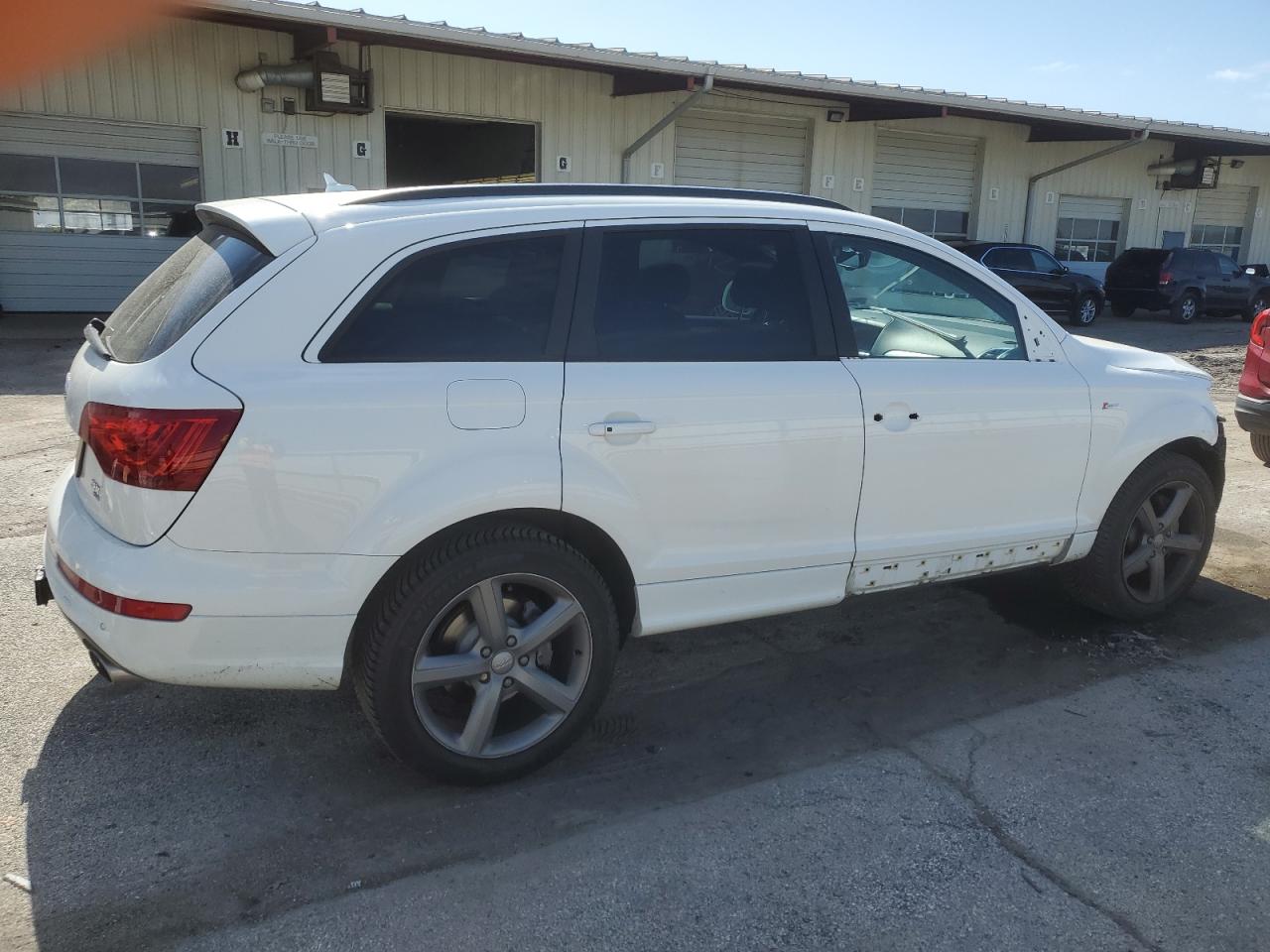 Photo 2 VIN: WA1DGAFE5FD014025 - AUDI Q7 