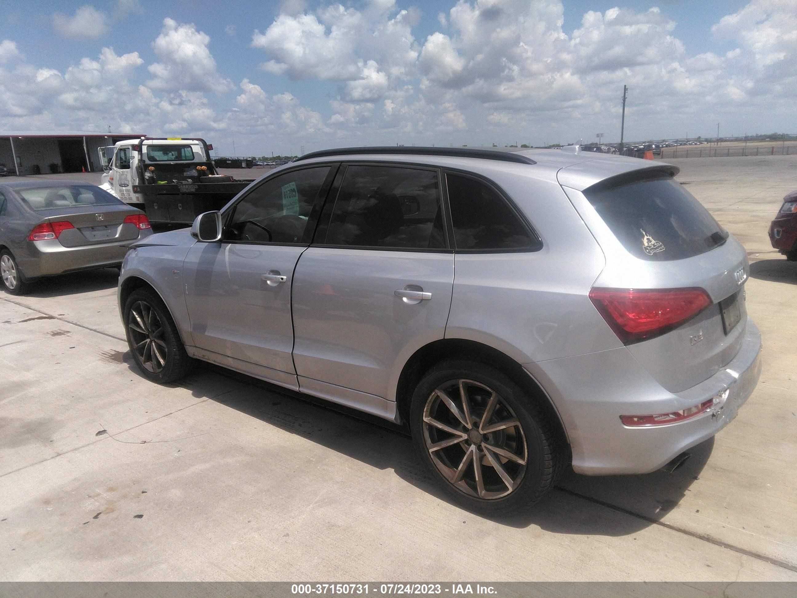 Photo 2 VIN: WA1DGAFP4FA125992 - AUDI Q5 