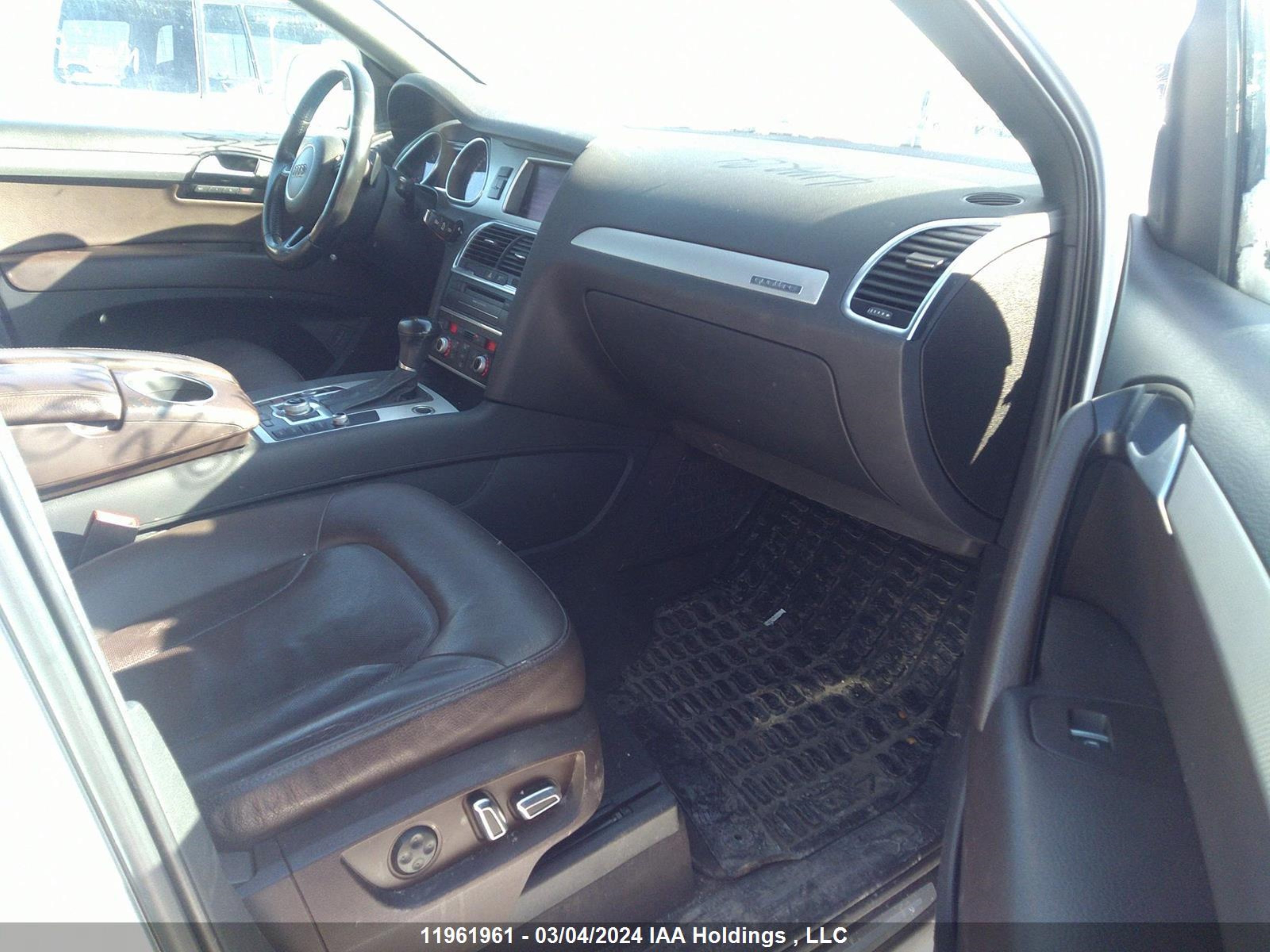 Photo 4 VIN: WA1DGCFE2DD004481 - AUDI Q7 