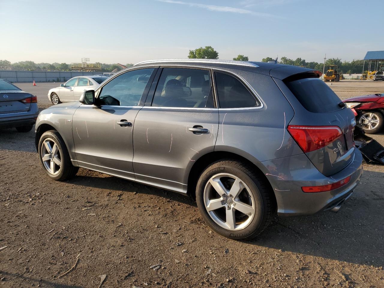 Photo 1 VIN: WA1DKAFP2CA125306 - AUDI Q5 