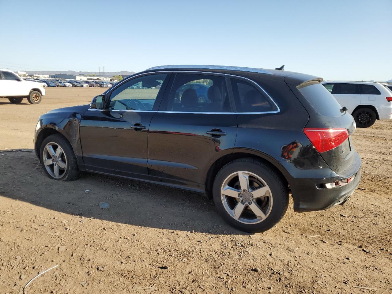 Photo 1 VIN: WA1DKAFP5CA053808 - AUDI Q5 