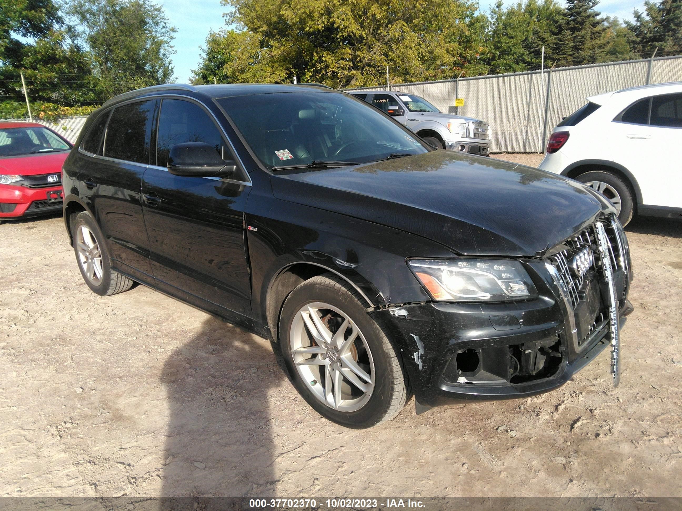 Photo 0 VIN: WA1DKAFP6CA104913 - AUDI Q5 