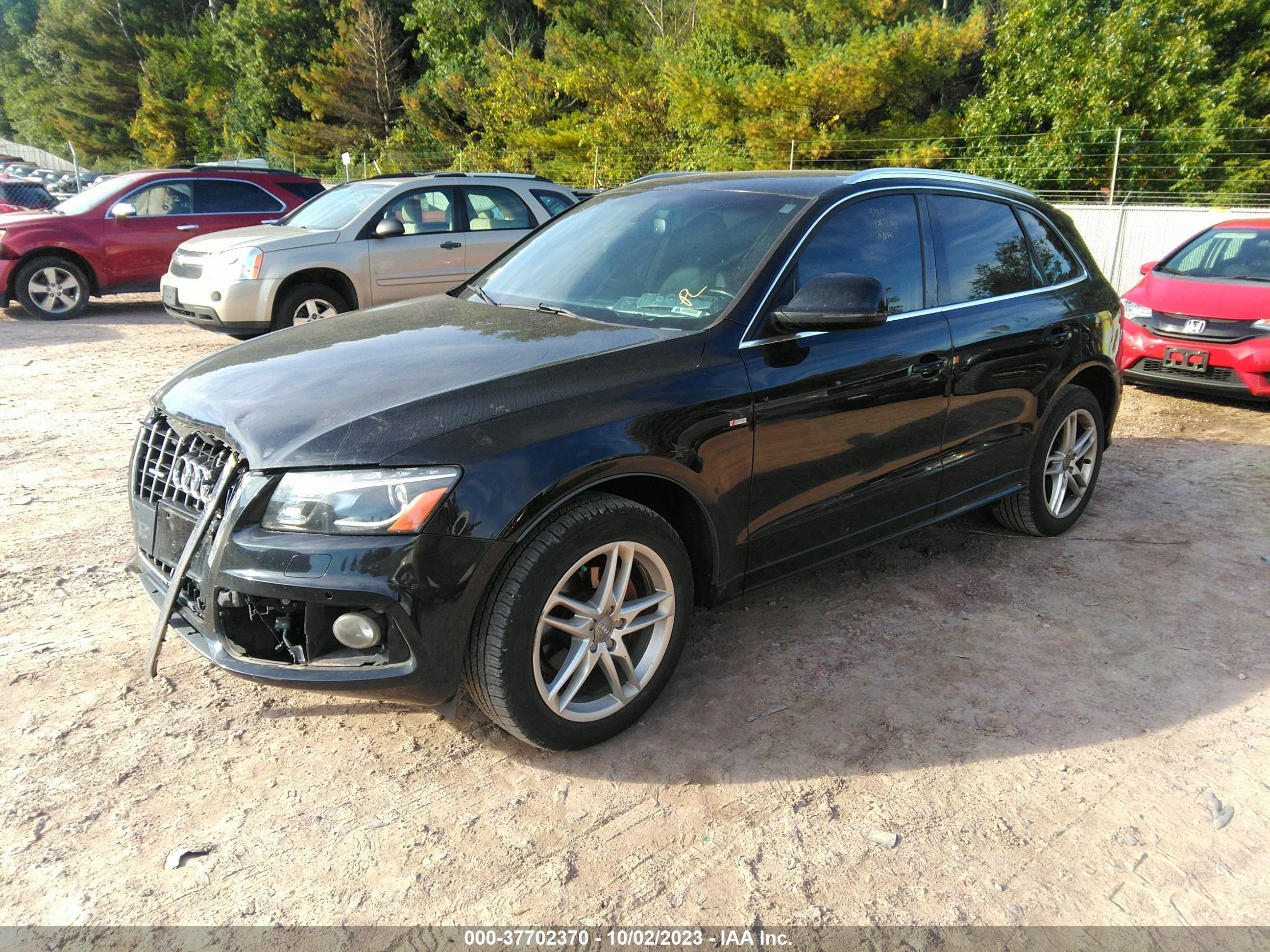 Photo 1 VIN: WA1DKAFP6CA104913 - AUDI Q5 