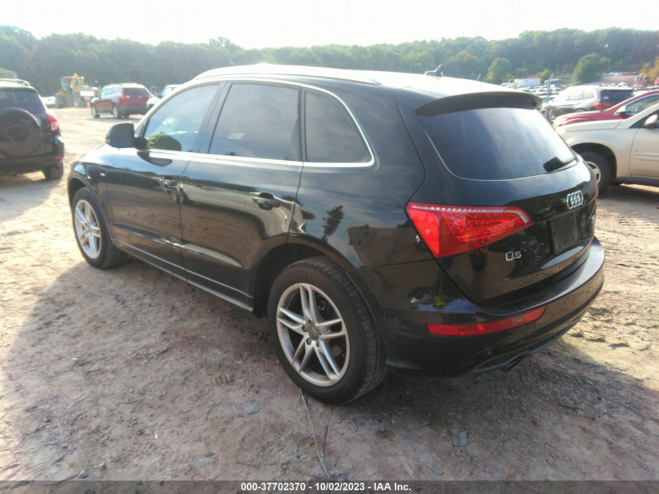 Photo 2 VIN: WA1DKAFP6CA104913 - AUDI Q5 