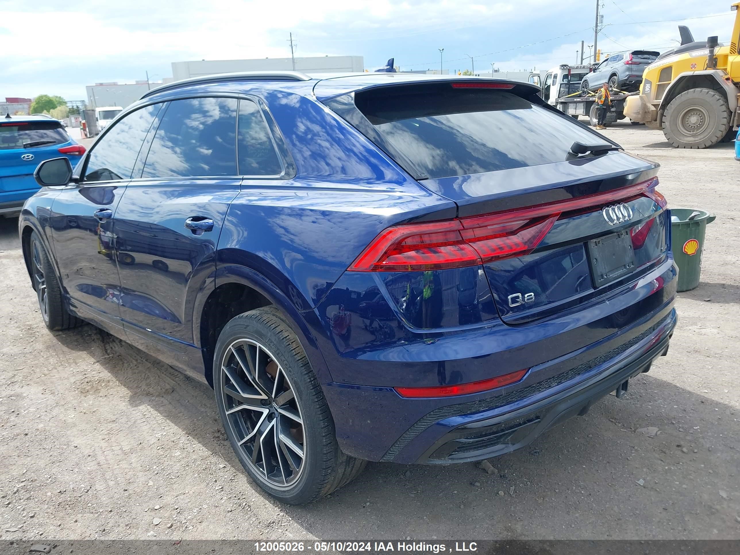 Photo 2 VIN: WA1DVAF1XKD013448 - AUDI Q8 