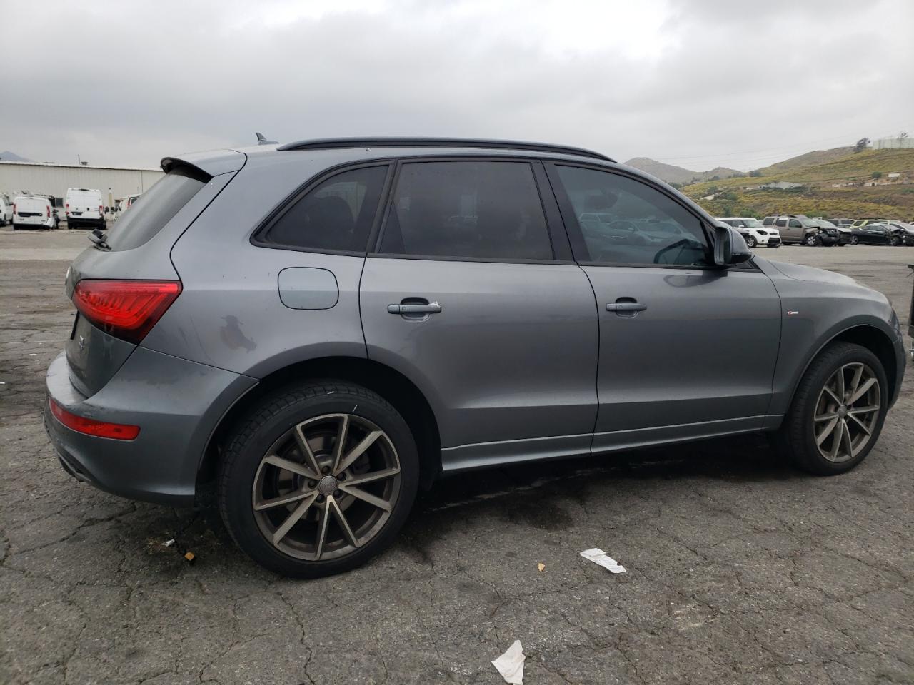 Photo 2 VIN: WA1DVAFP4GA029304 - AUDI Q5 