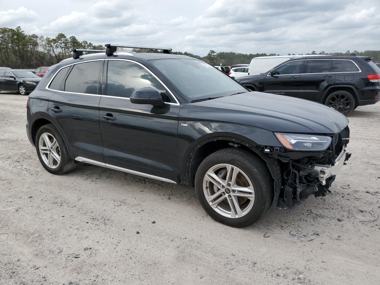 Photo 3 VIN: WA1E2AFY0P2057097 - AUDI Q5 