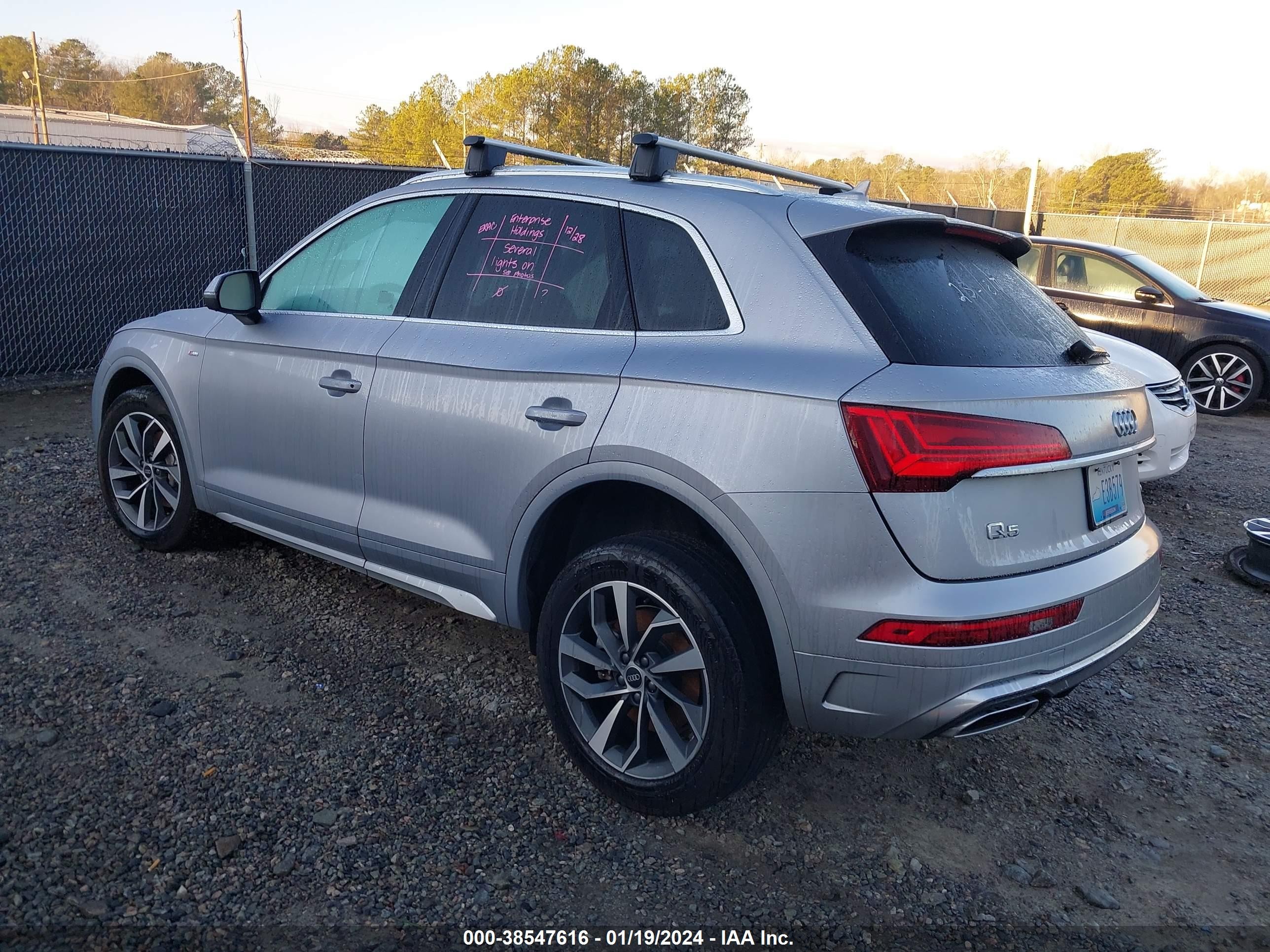 Photo 2 VIN: WA1EAAFY1P2048024 - AUDI Q5 