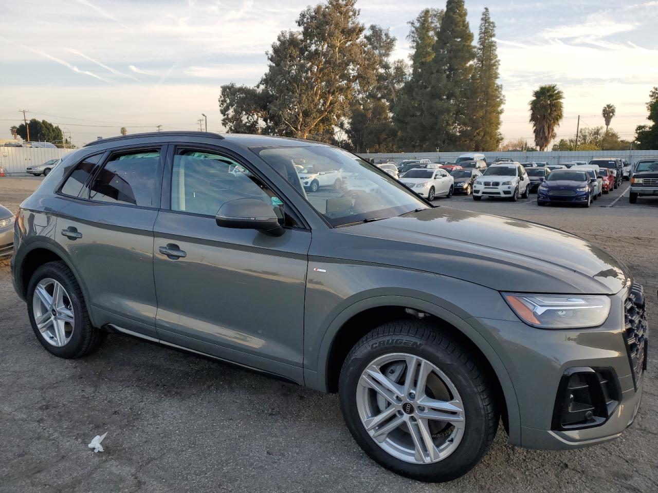 Photo 3 VIN: WA1EAAFY1R2013180 - AUDI Q5 