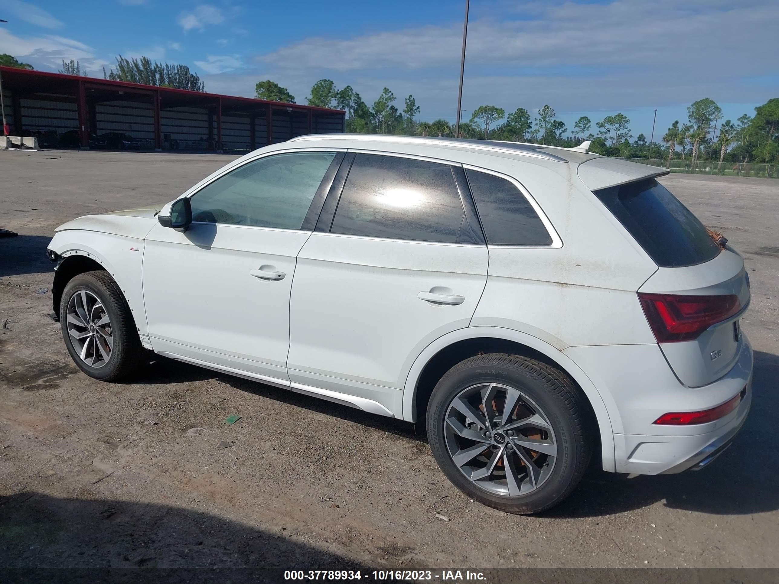 Photo 14 VIN: WA1EAAFY4N2107709 - AUDI Q5 