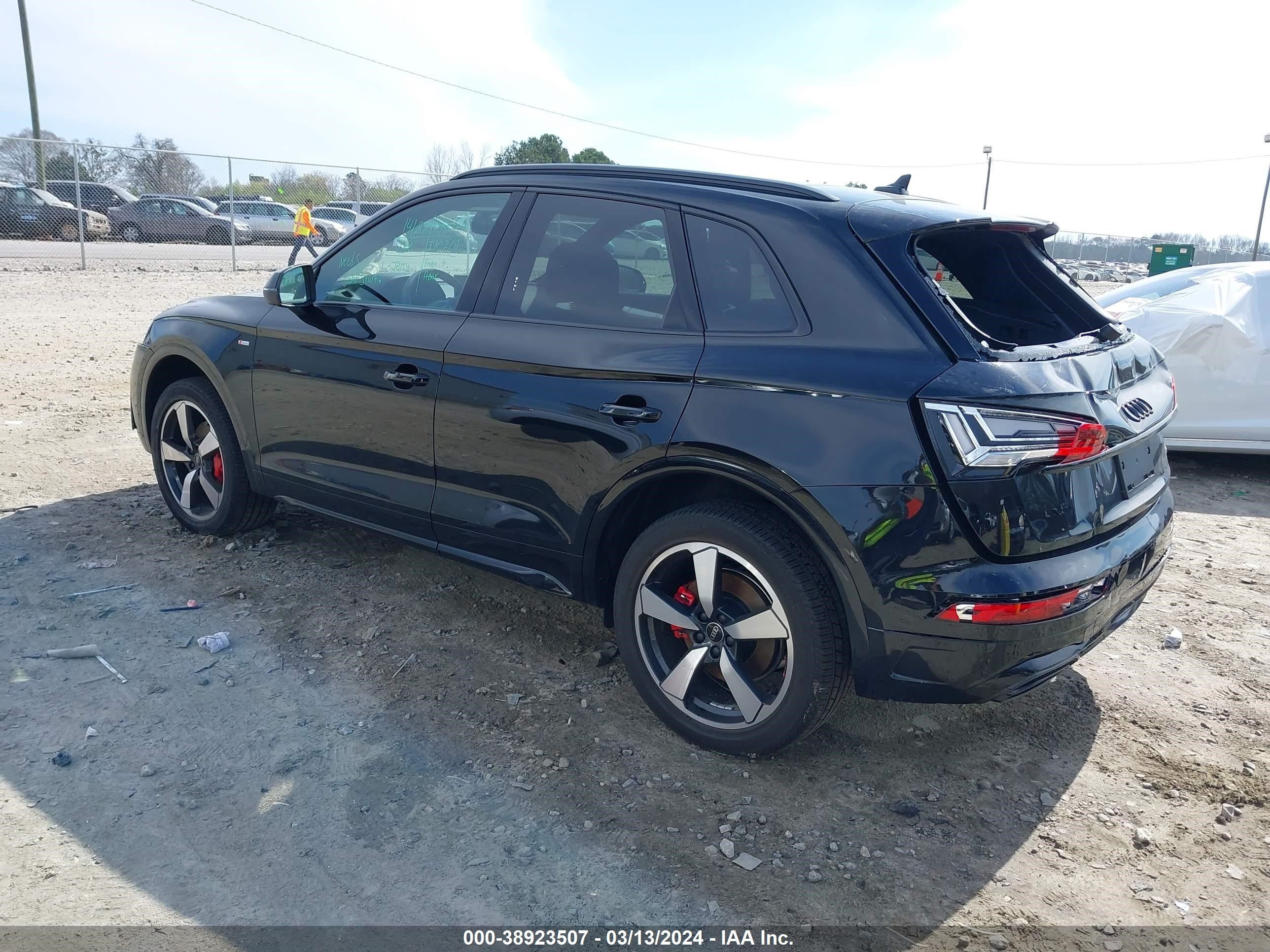 Photo 2 VIN: WA1EAAFY4R2025646 - AUDI Q5 