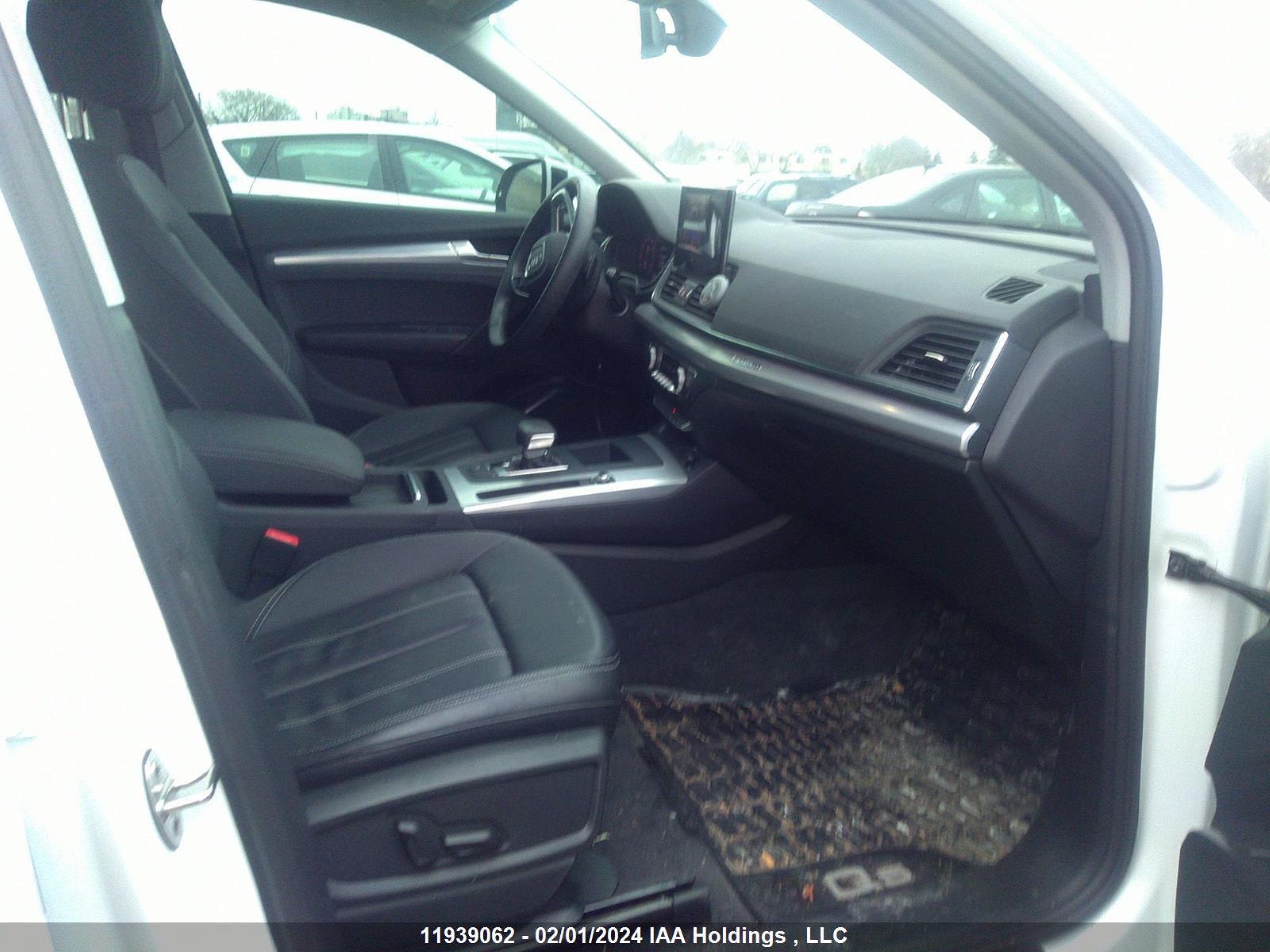 Photo 4 VIN: WA1EAAFY5N2033698 - AUDI Q5 