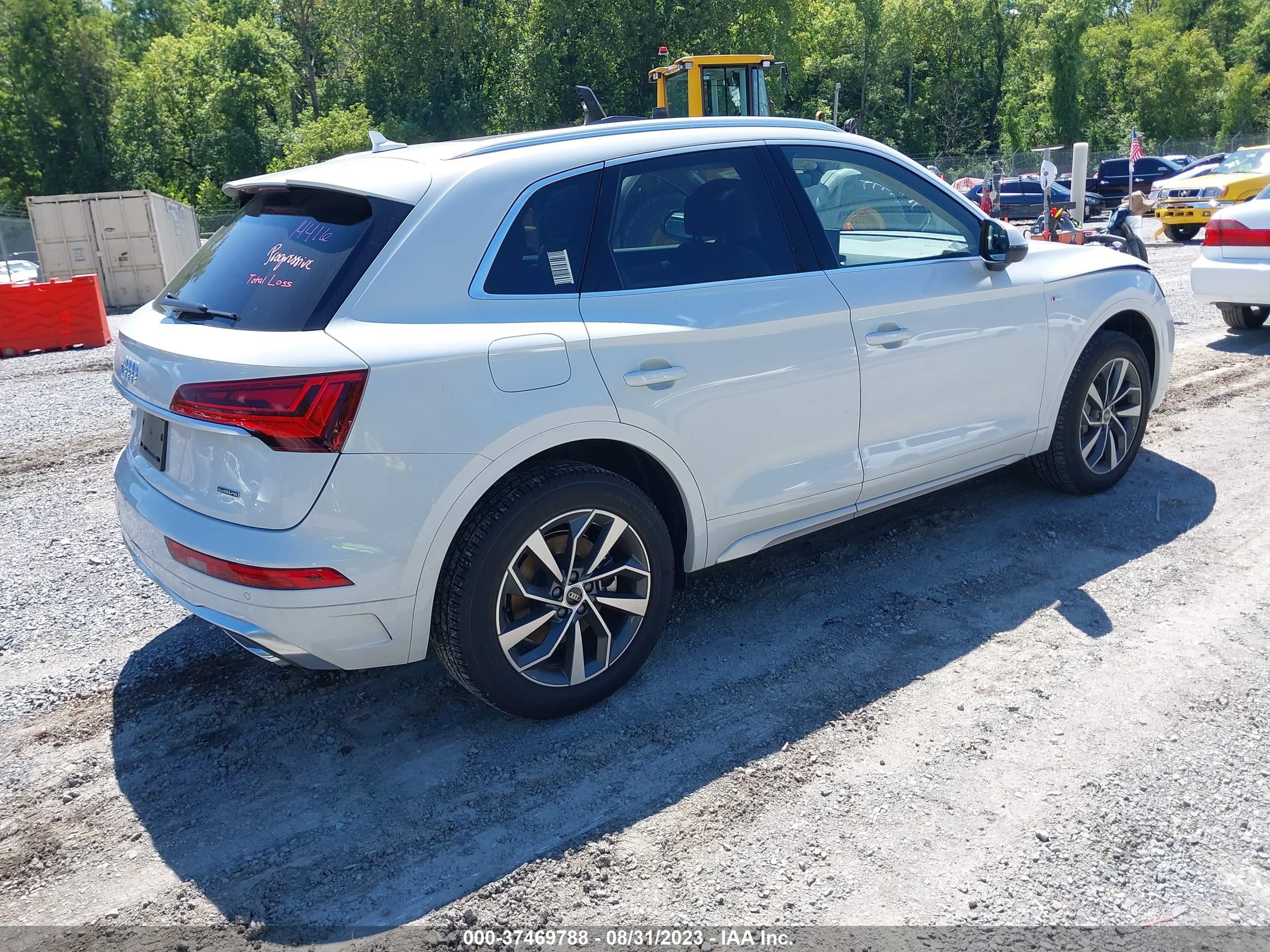 Photo 3 VIN: WA1EAAFY6P2016881 - AUDI Q5 