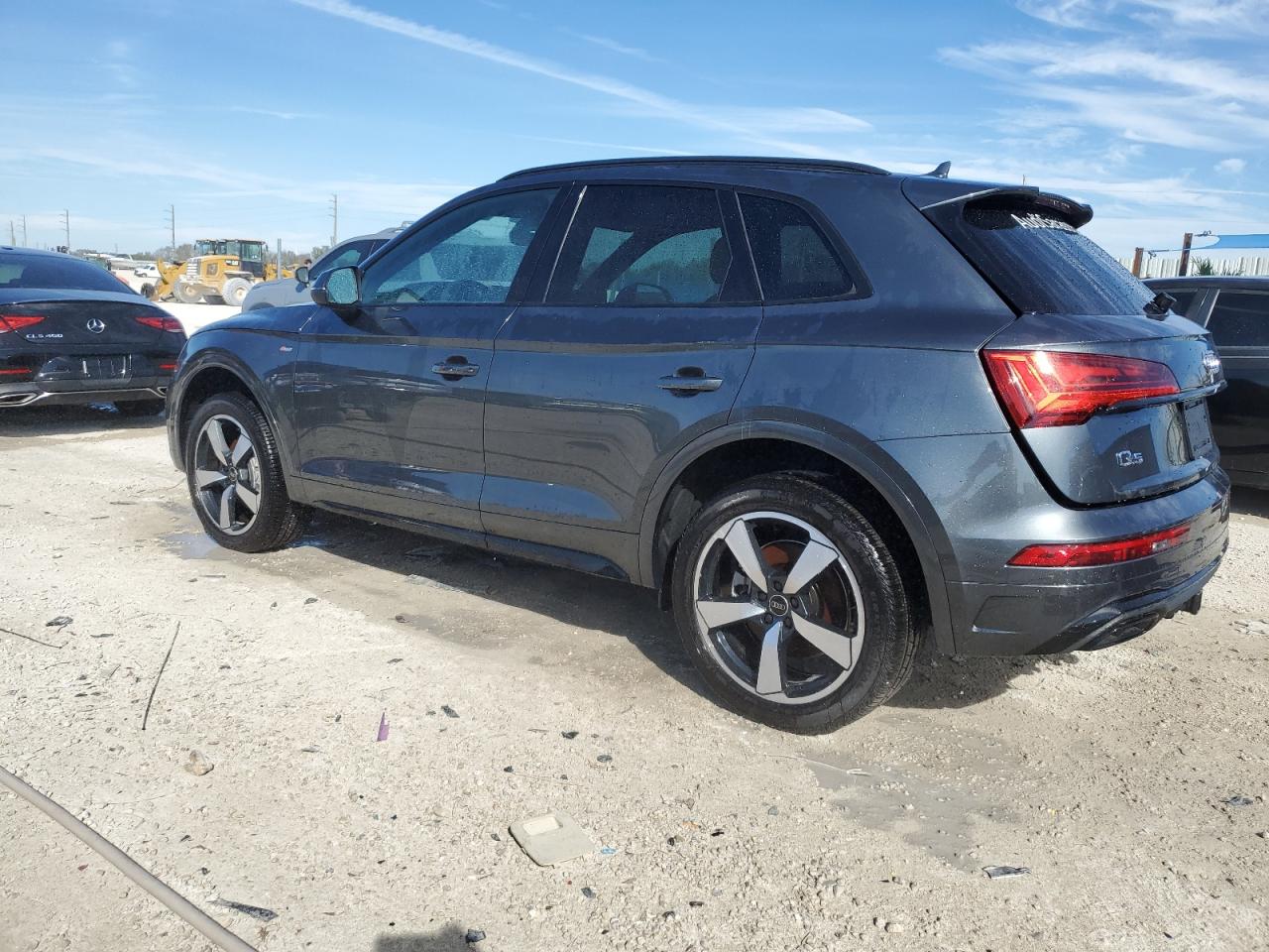 Photo 1 VIN: WA1EAAFY7P2152856 - AUDI Q5 