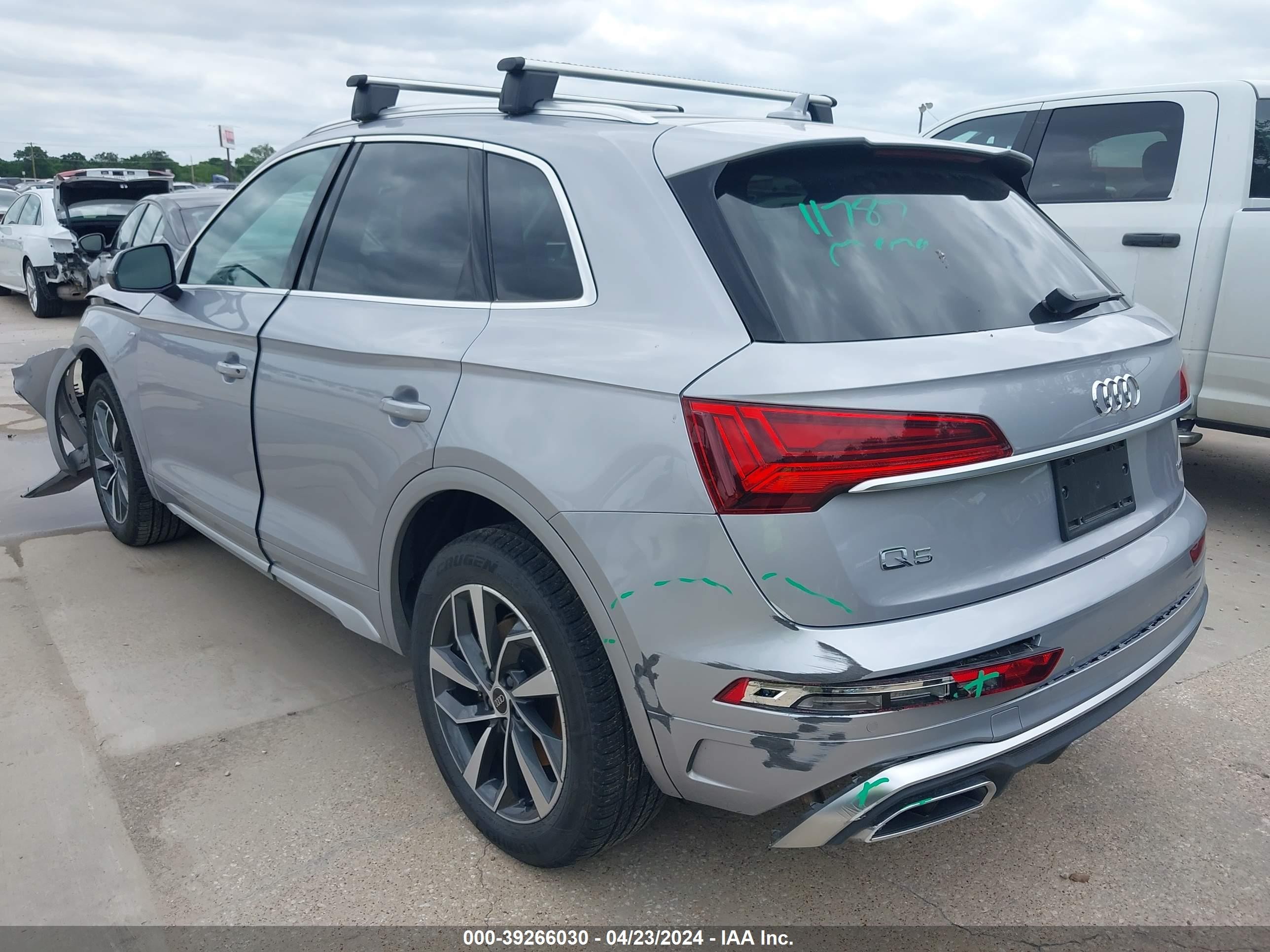 Photo 2 VIN: WA1EAAFY7R2030467 - AUDI Q5 