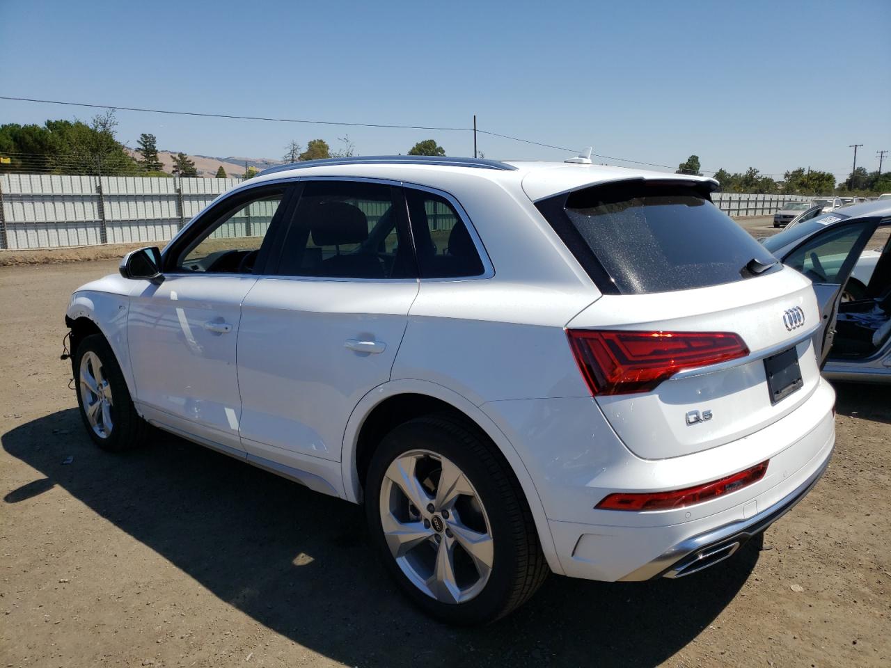 Photo 1 VIN: WA1EAAFY8N2124660 - AUDI Q5 