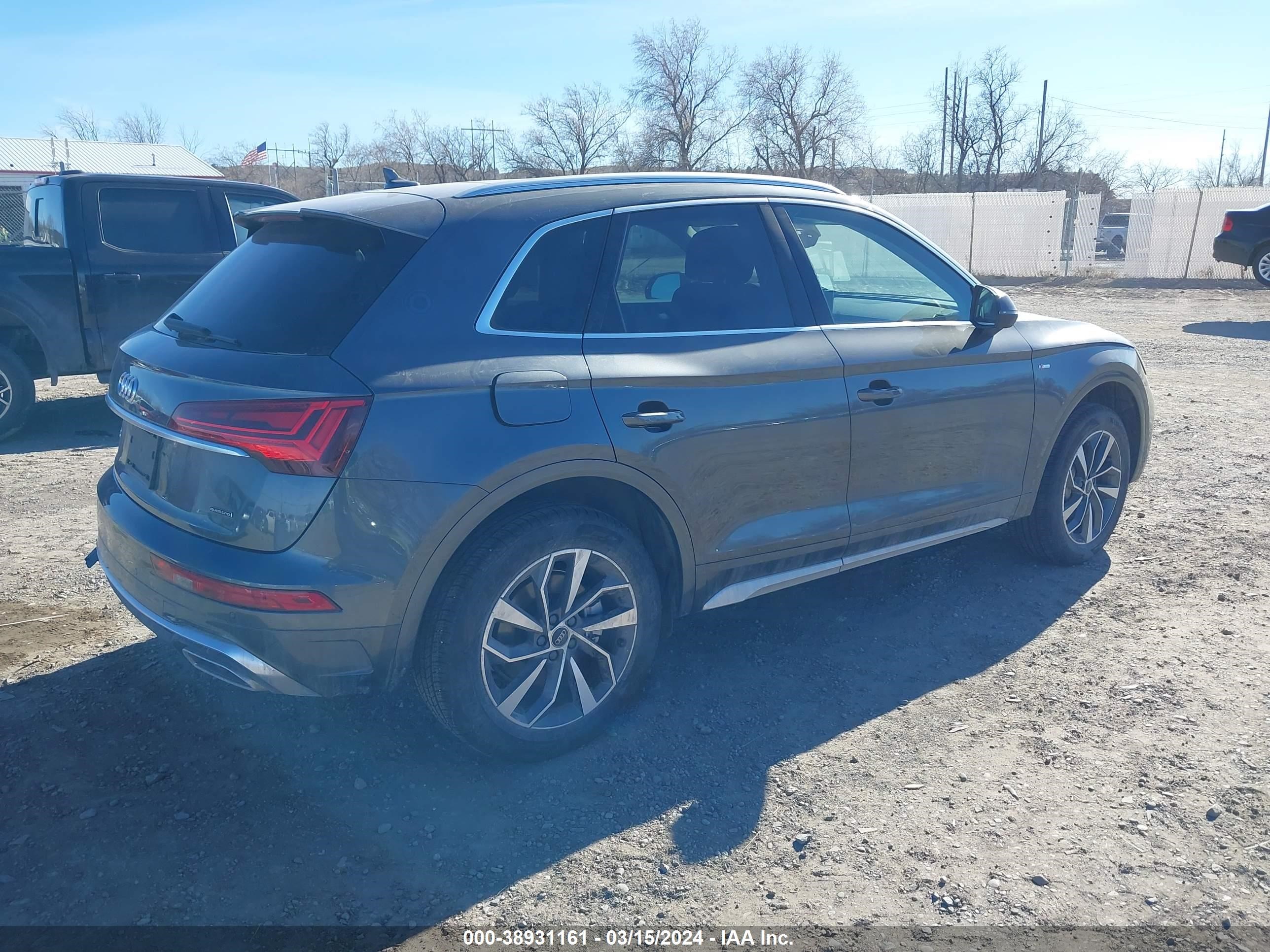 Photo 3 VIN: WA1EAAFYXR2011623 - AUDI Q5 