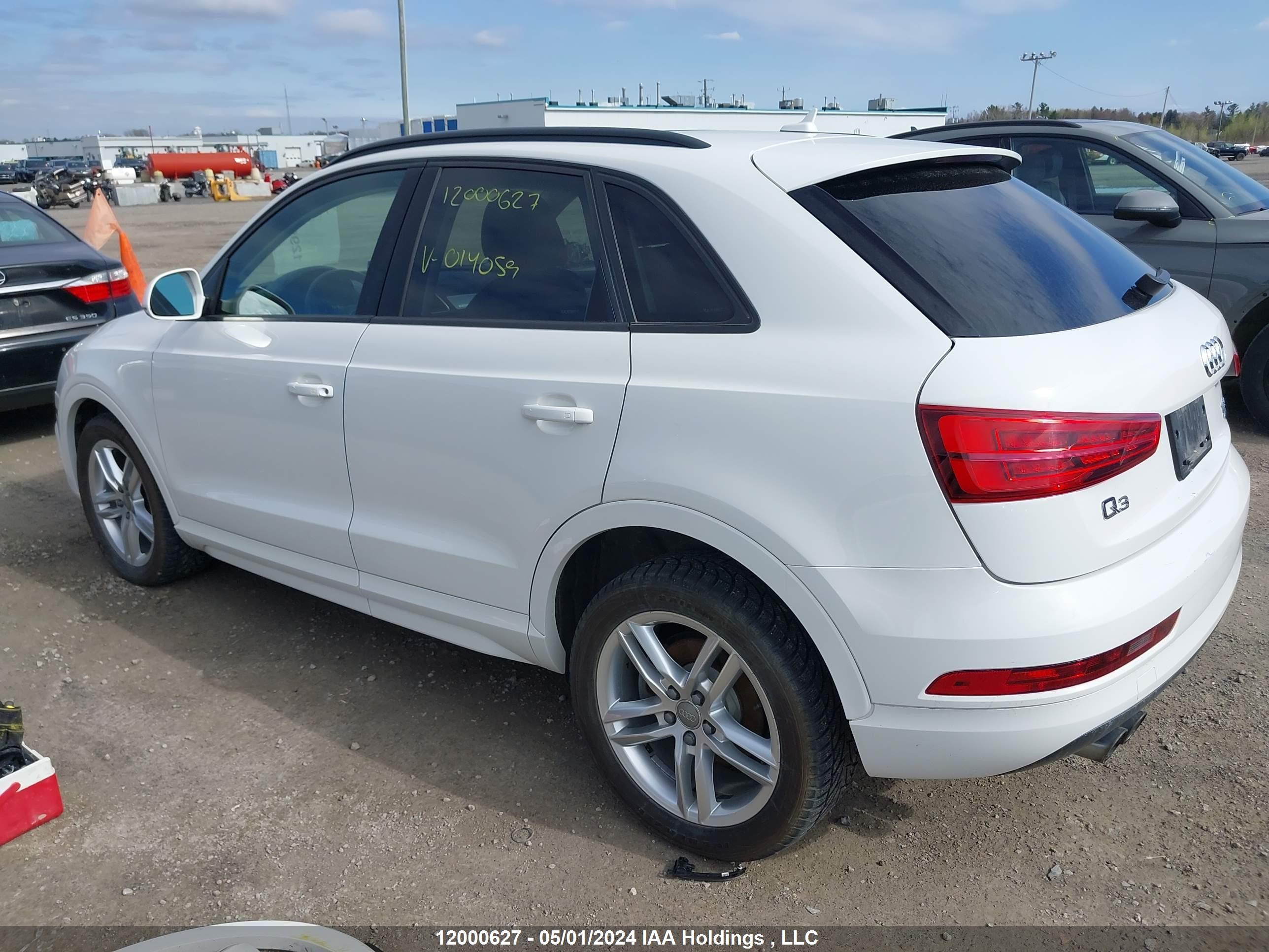 Photo 2 VIN: WA1ECCFS1HR014059 - AUDI Q3 